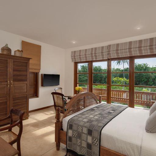 Queen Room with Balcony photo 2