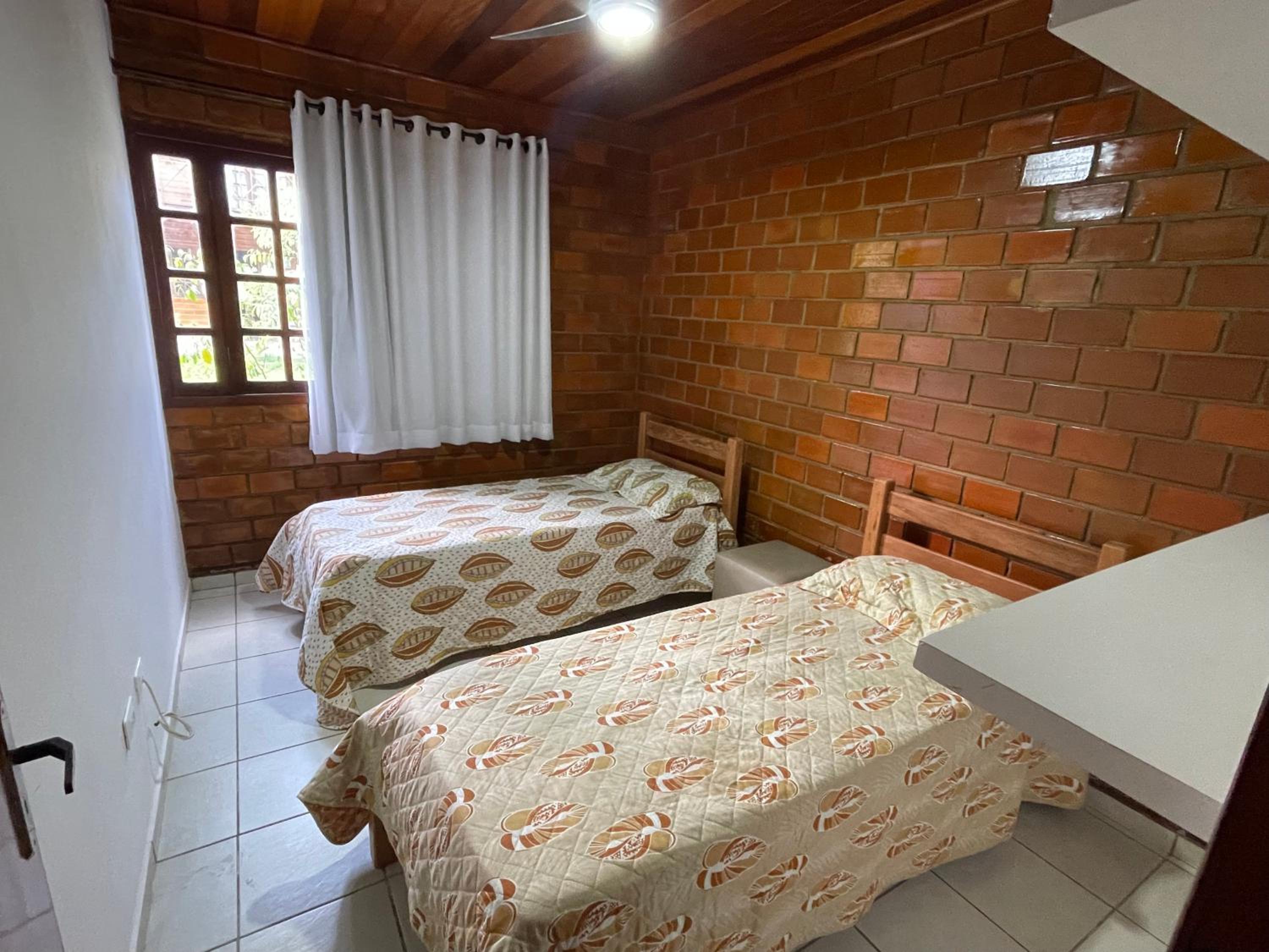 Four-Bedroom House photo 3