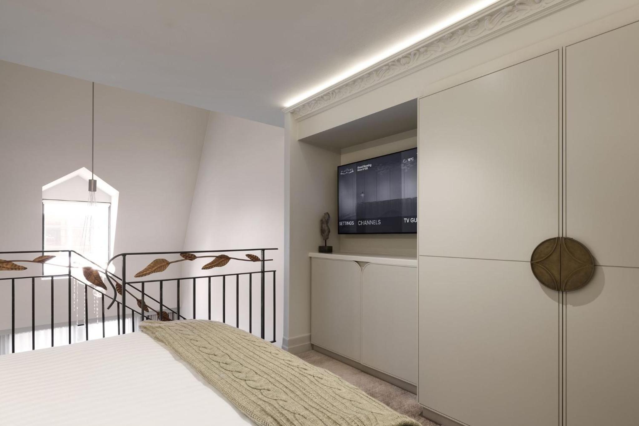 New York Style' Loft Suite with King Bed - Photo 7