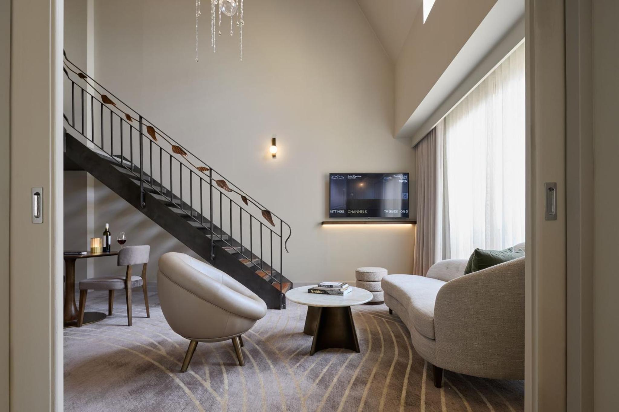 New York Style' Loft Suite with King Bed - Photo 3