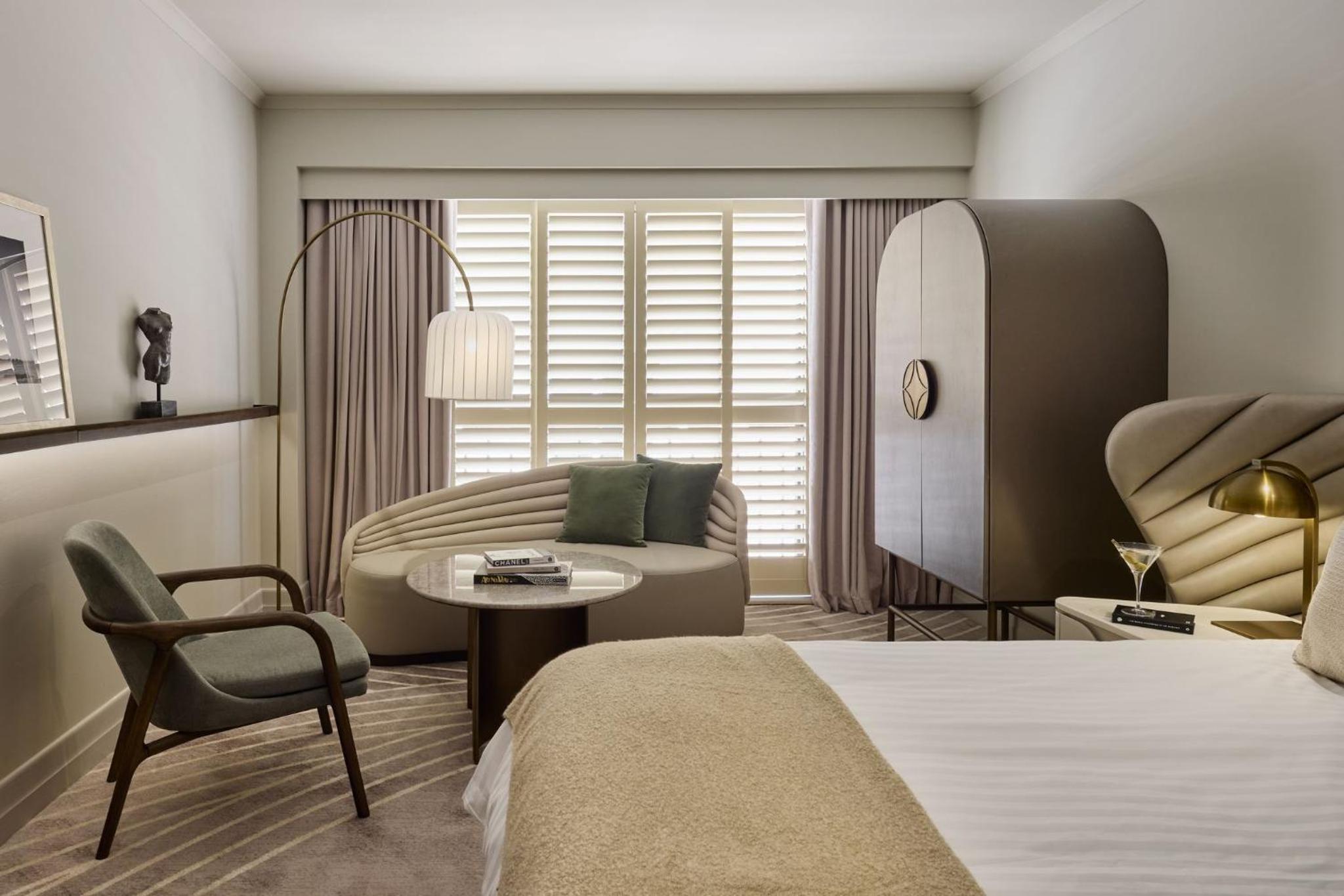 Classic King Room - Photo 6