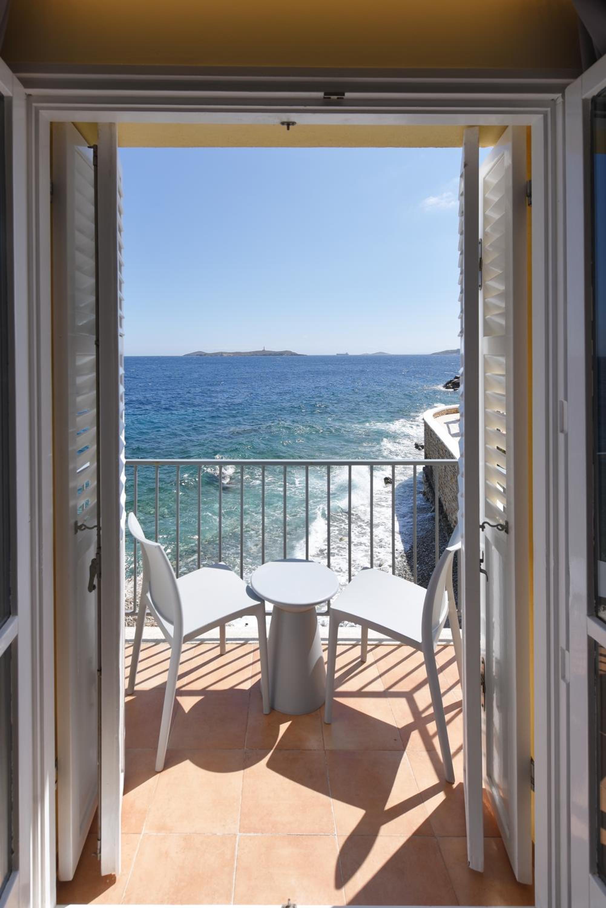Junior Suite with Sea View photo 2