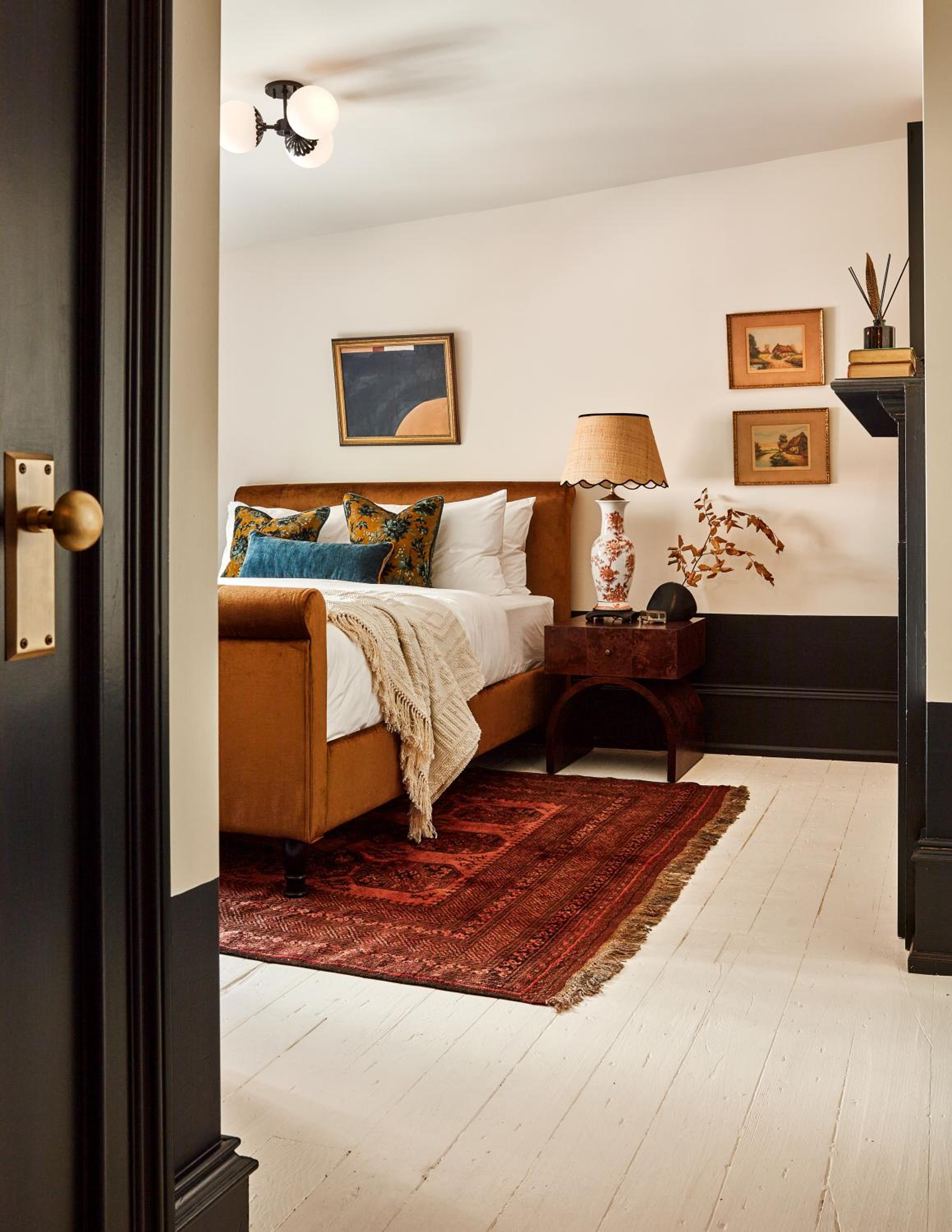 Deluxe Queen Room - Photo 1