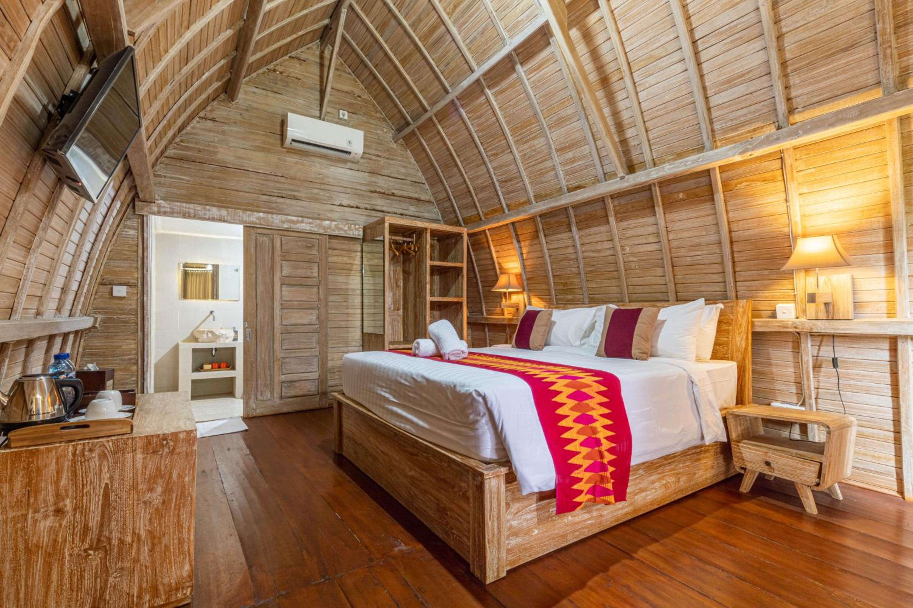 One-Bedroom Villa - Photo 18