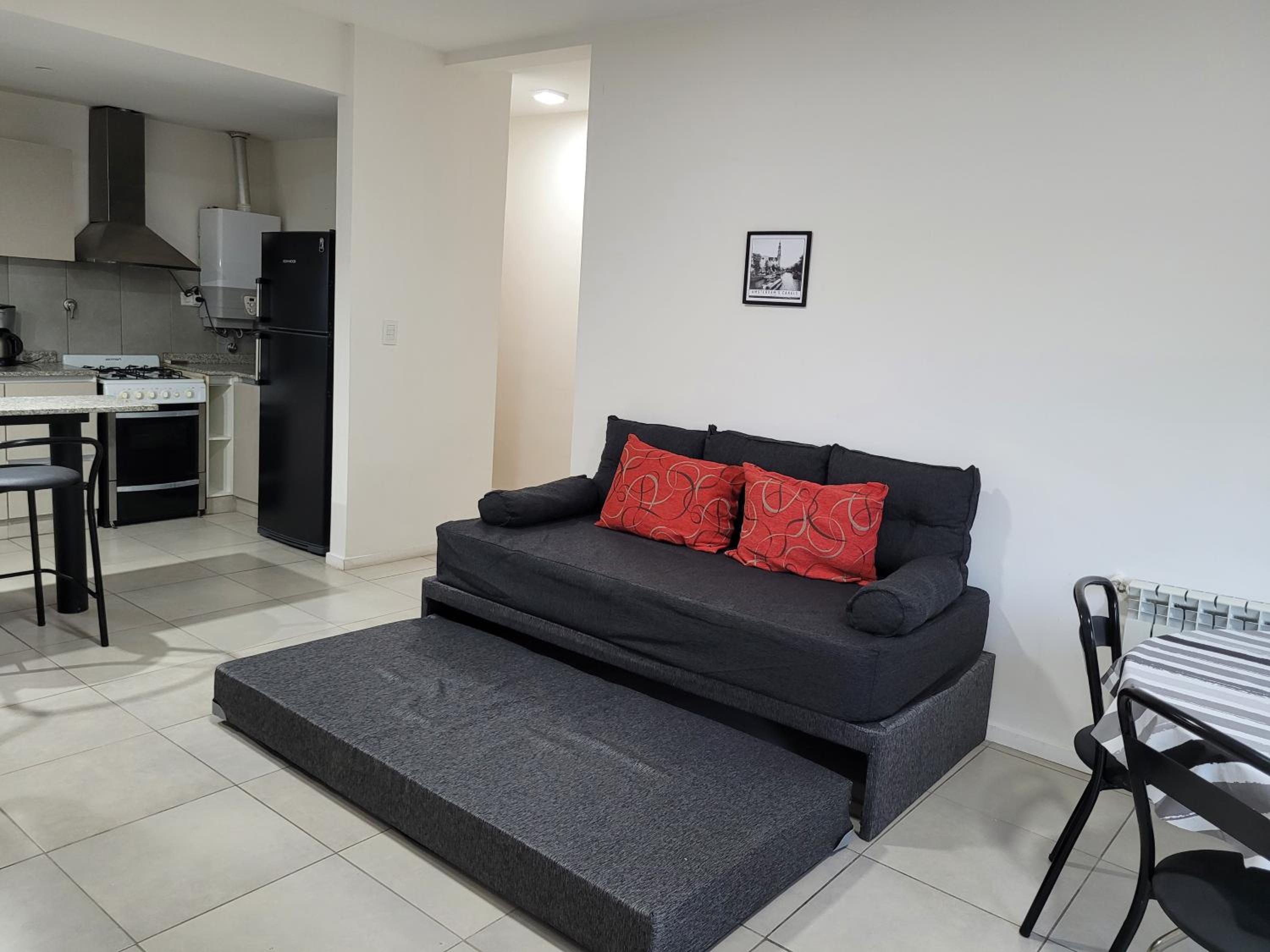 One-Bedroom Apartment photo 1