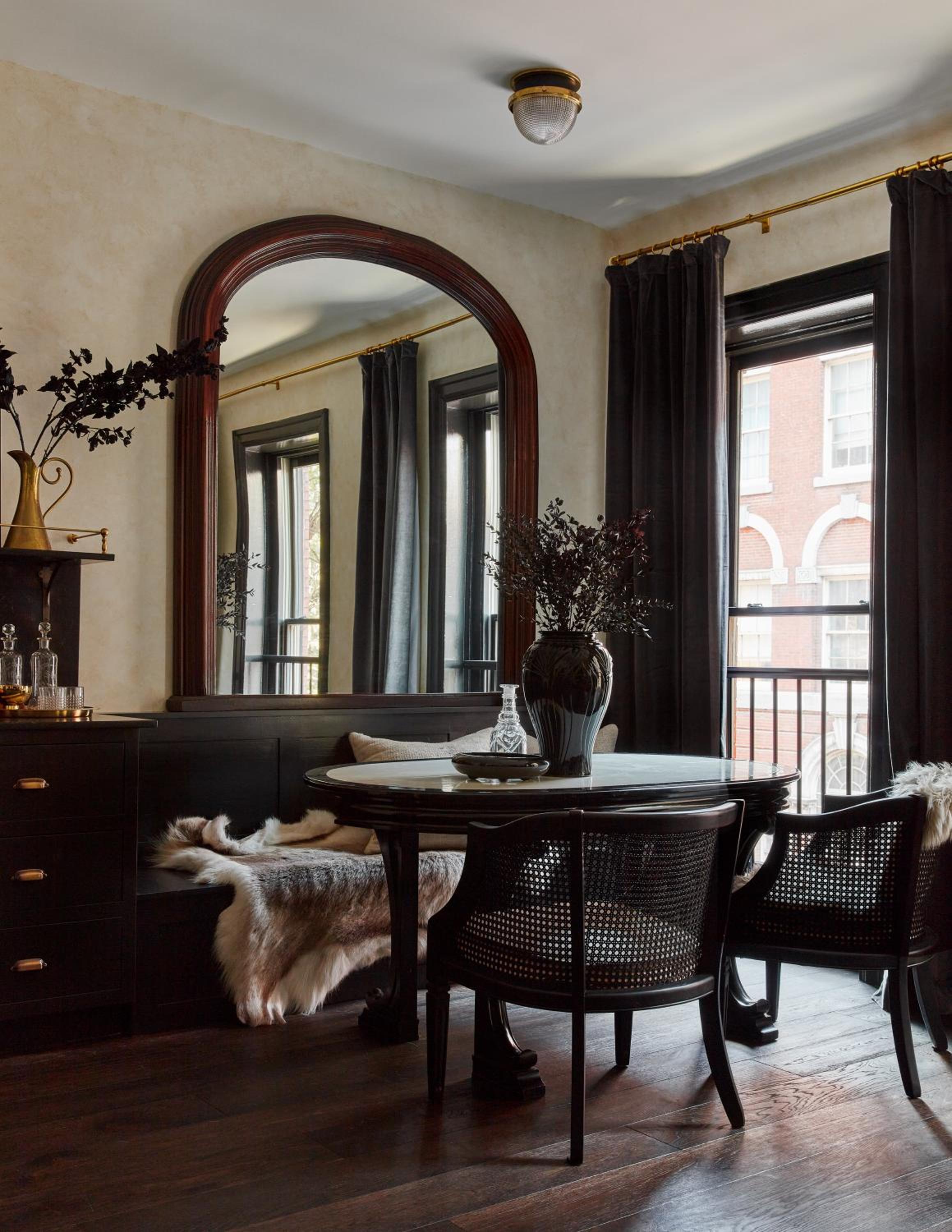 Two-Bedroom Suite - Photo 8
