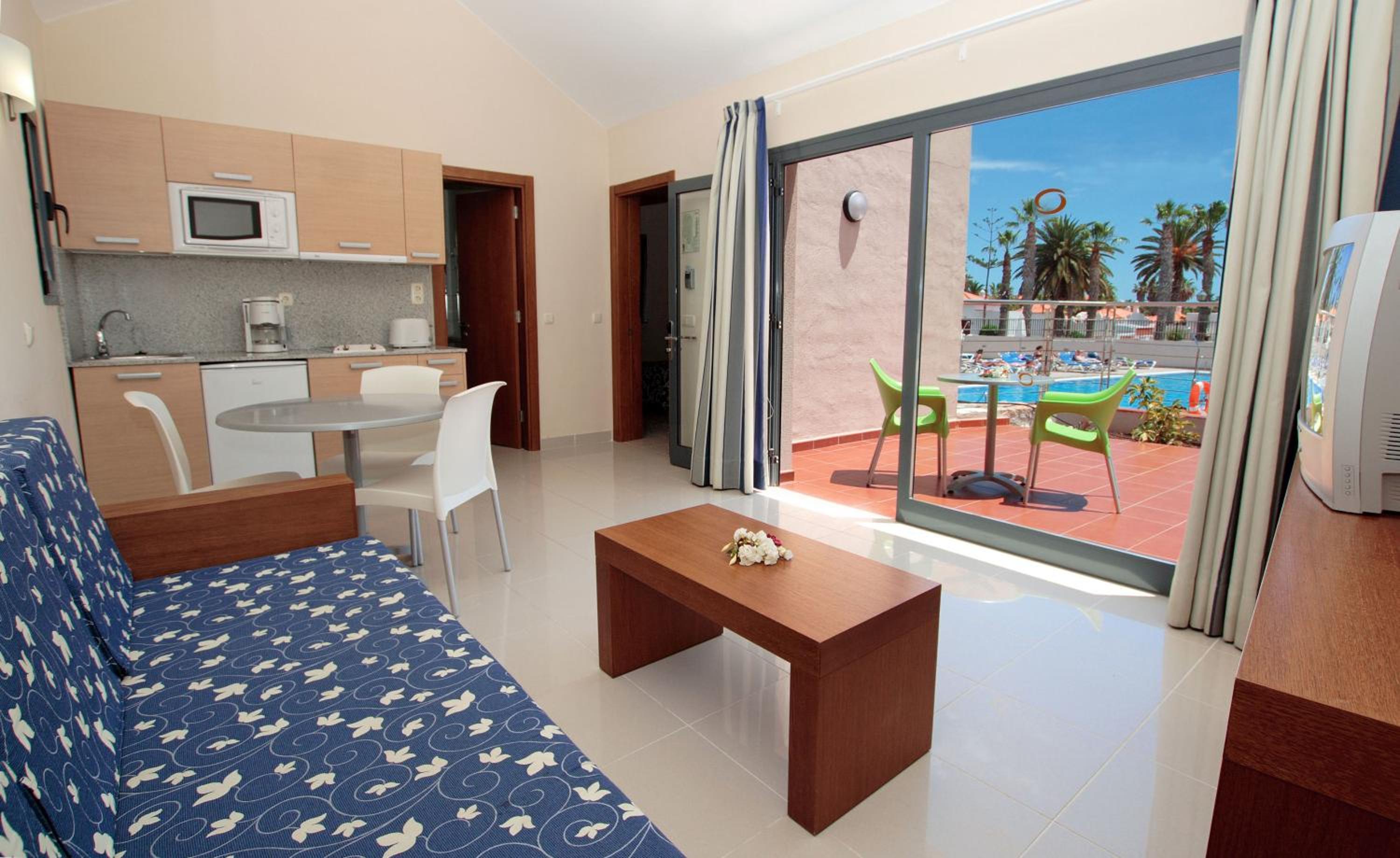 One-Bedroom Apartment with Pool View