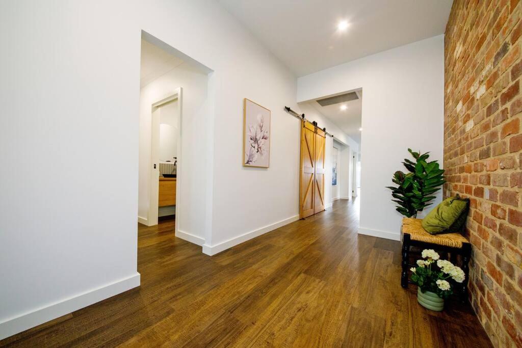 Three-Bedroom House photo 1