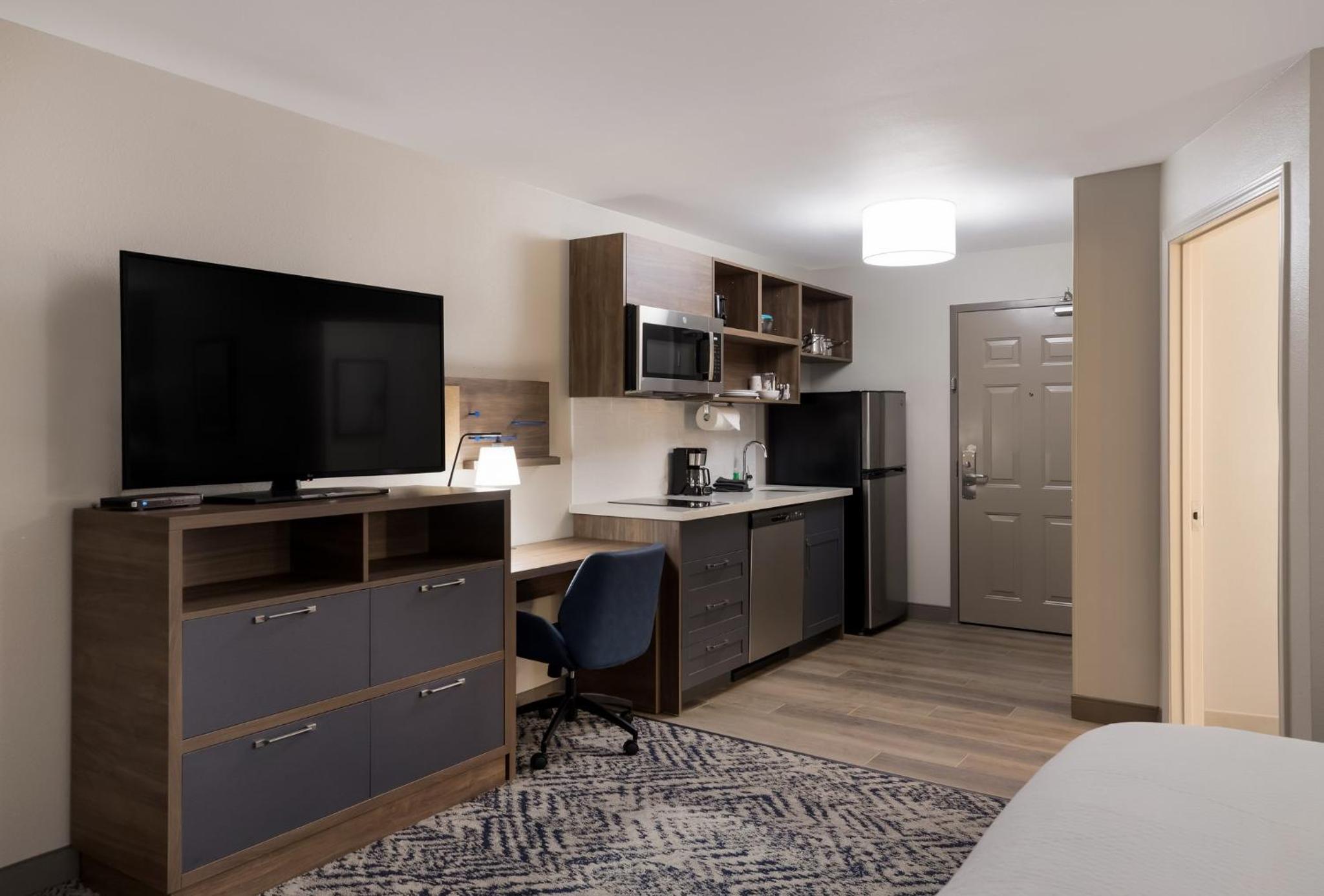 King Studio Suite - Photo 3