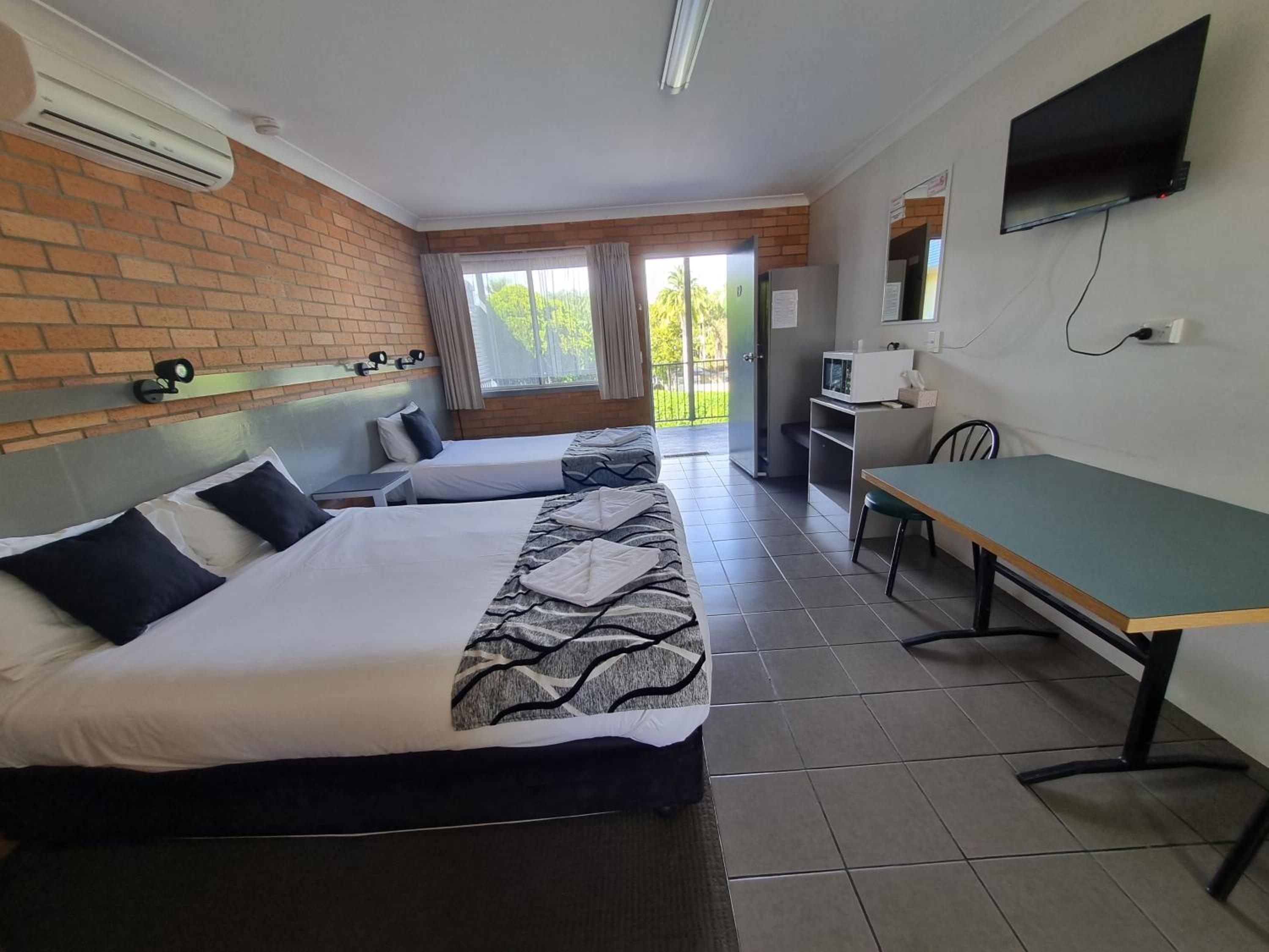 Superior Twin Room - Photo 2