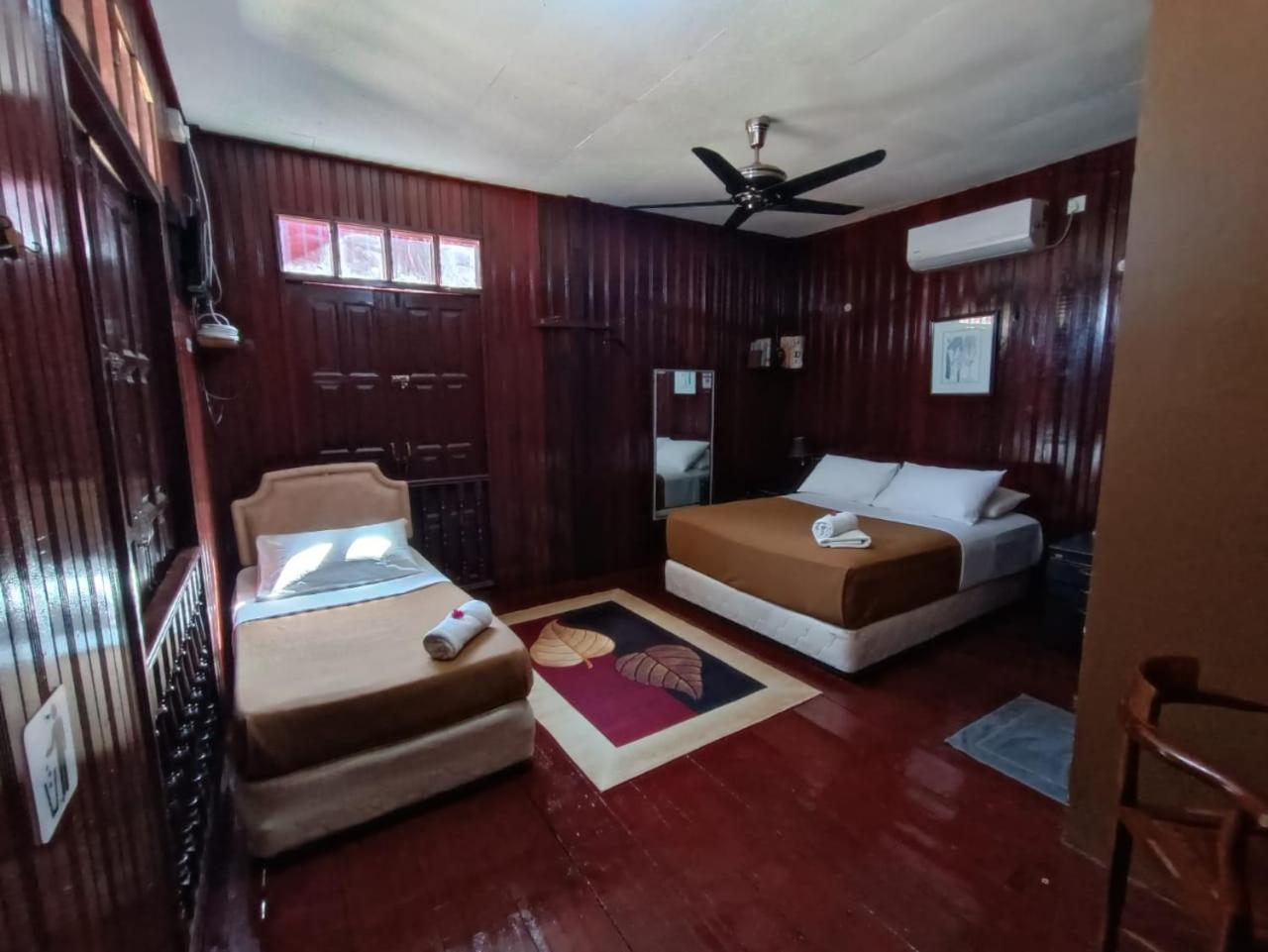 One-Bedroom House photo 2