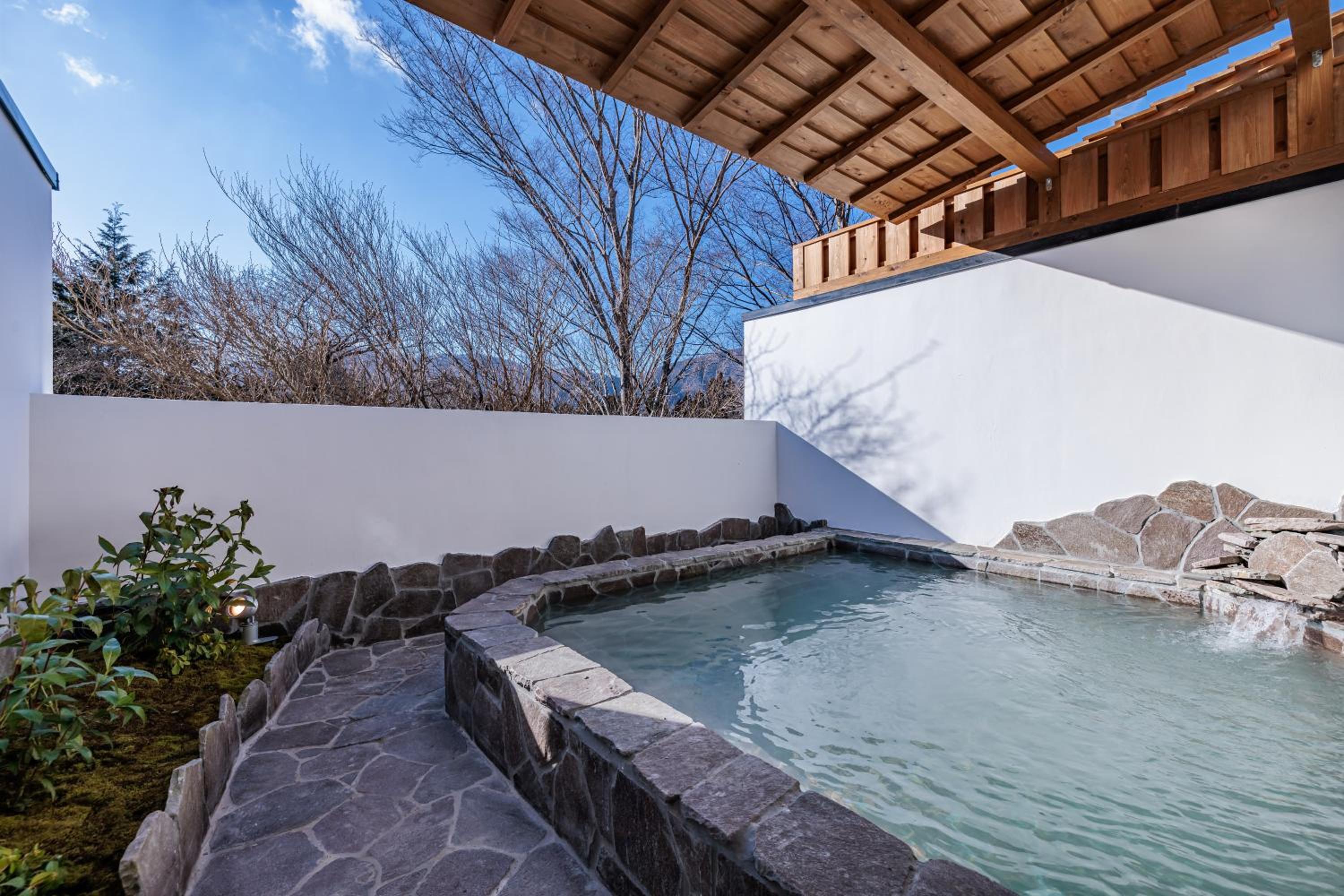 Japanese-Style Family Room with Open-Air Bath - Included free drink