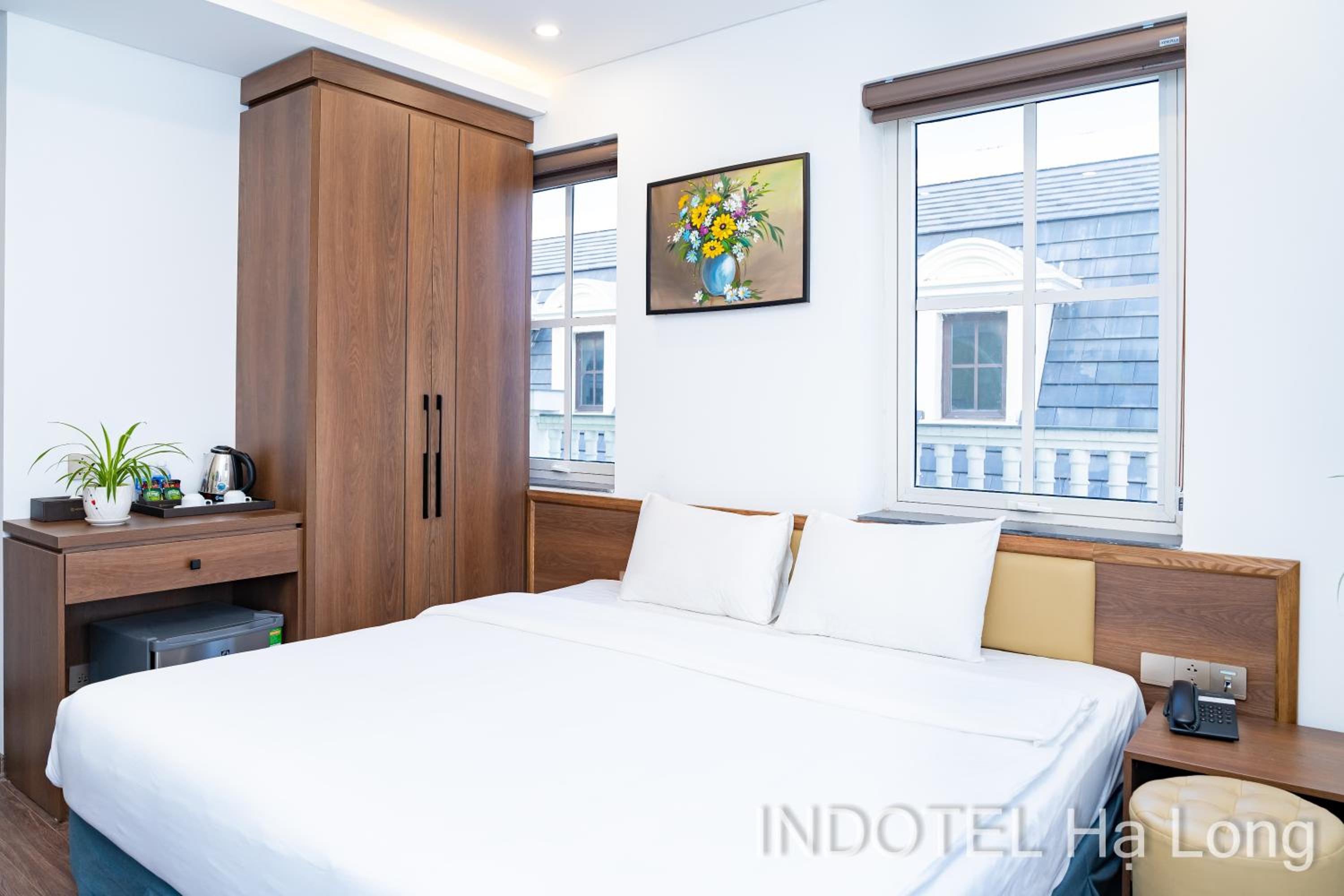 Suite with City View - Photo 17