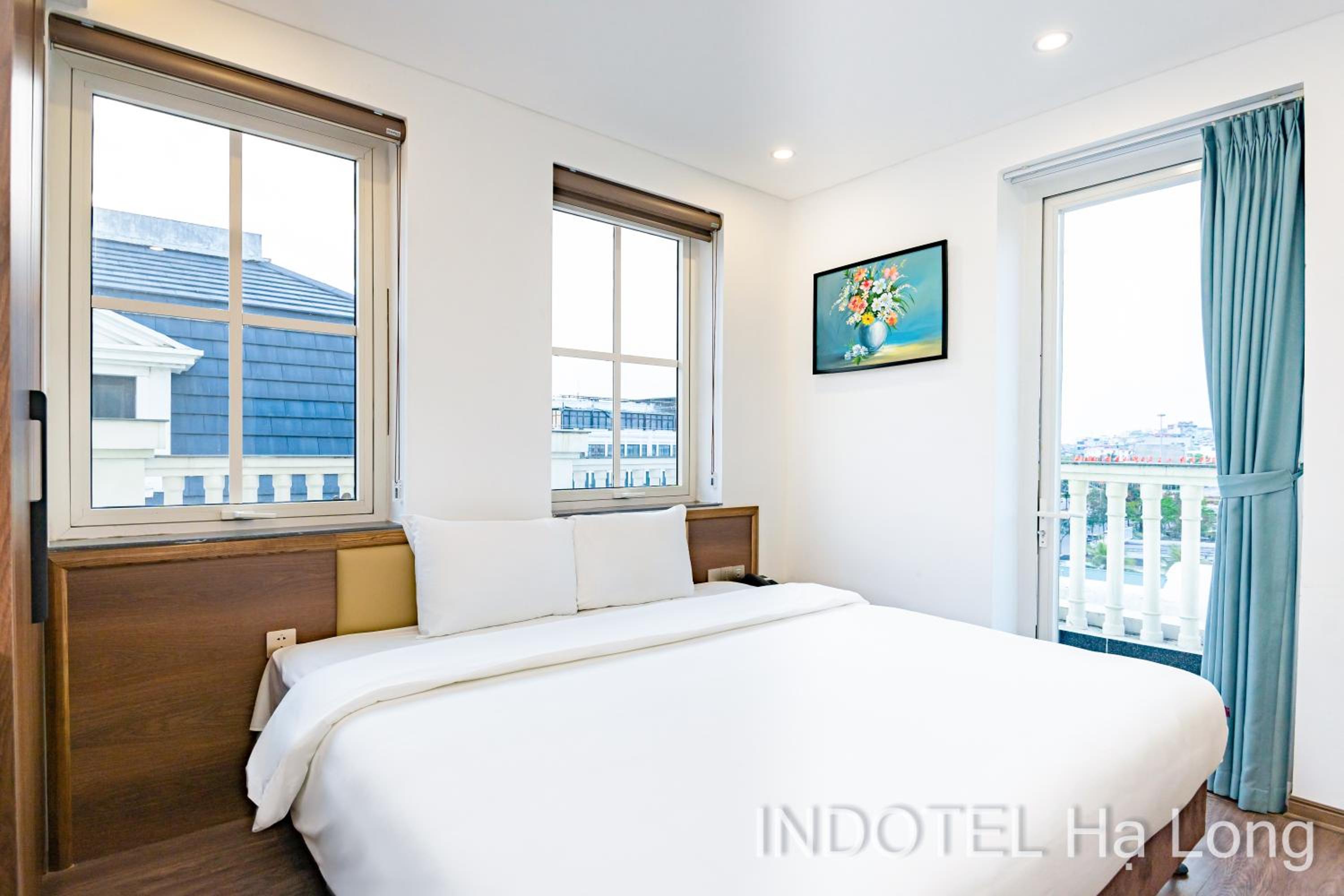 Suite with City View - Photo 24
