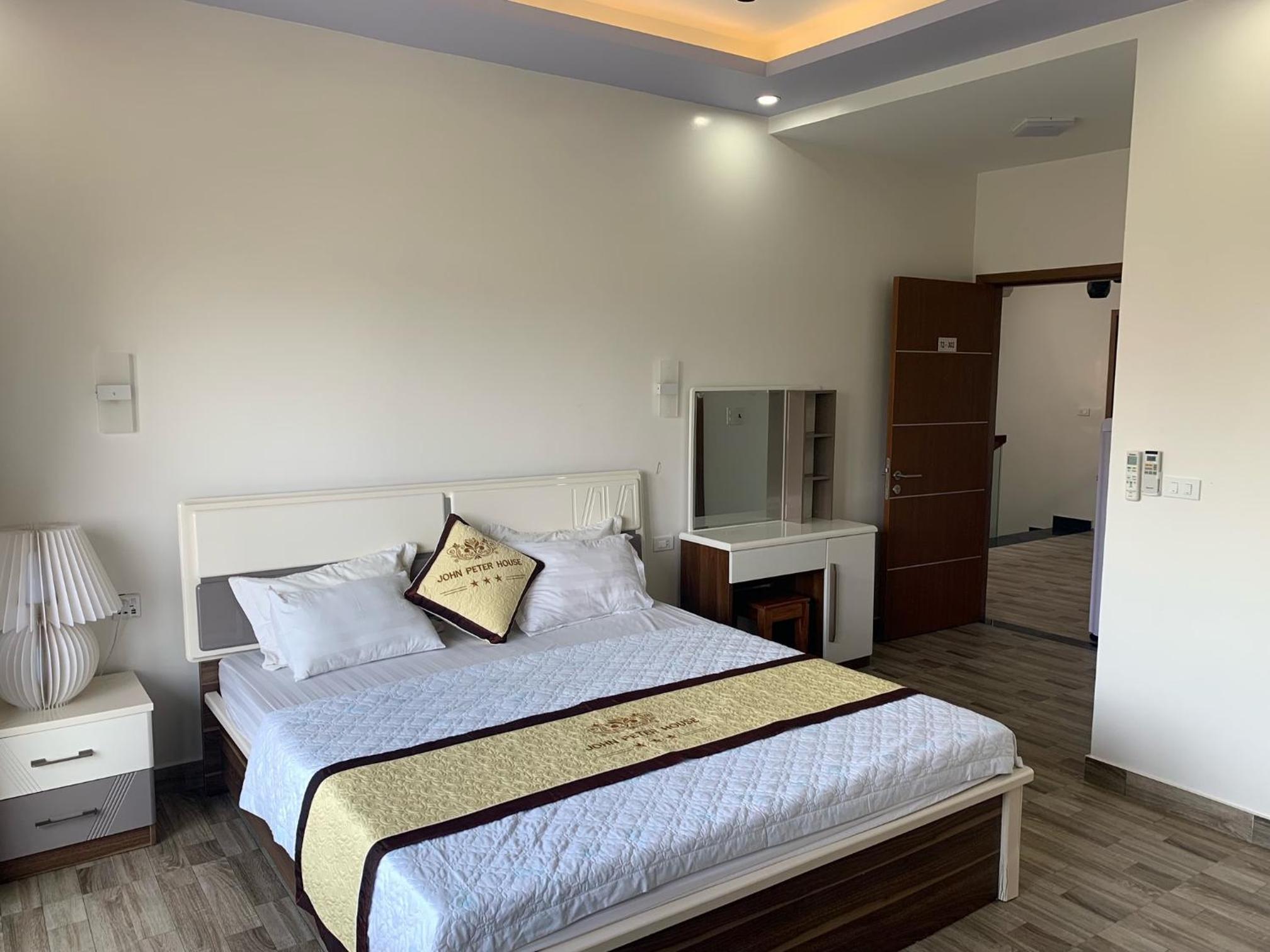King Room With Balcony photo 1