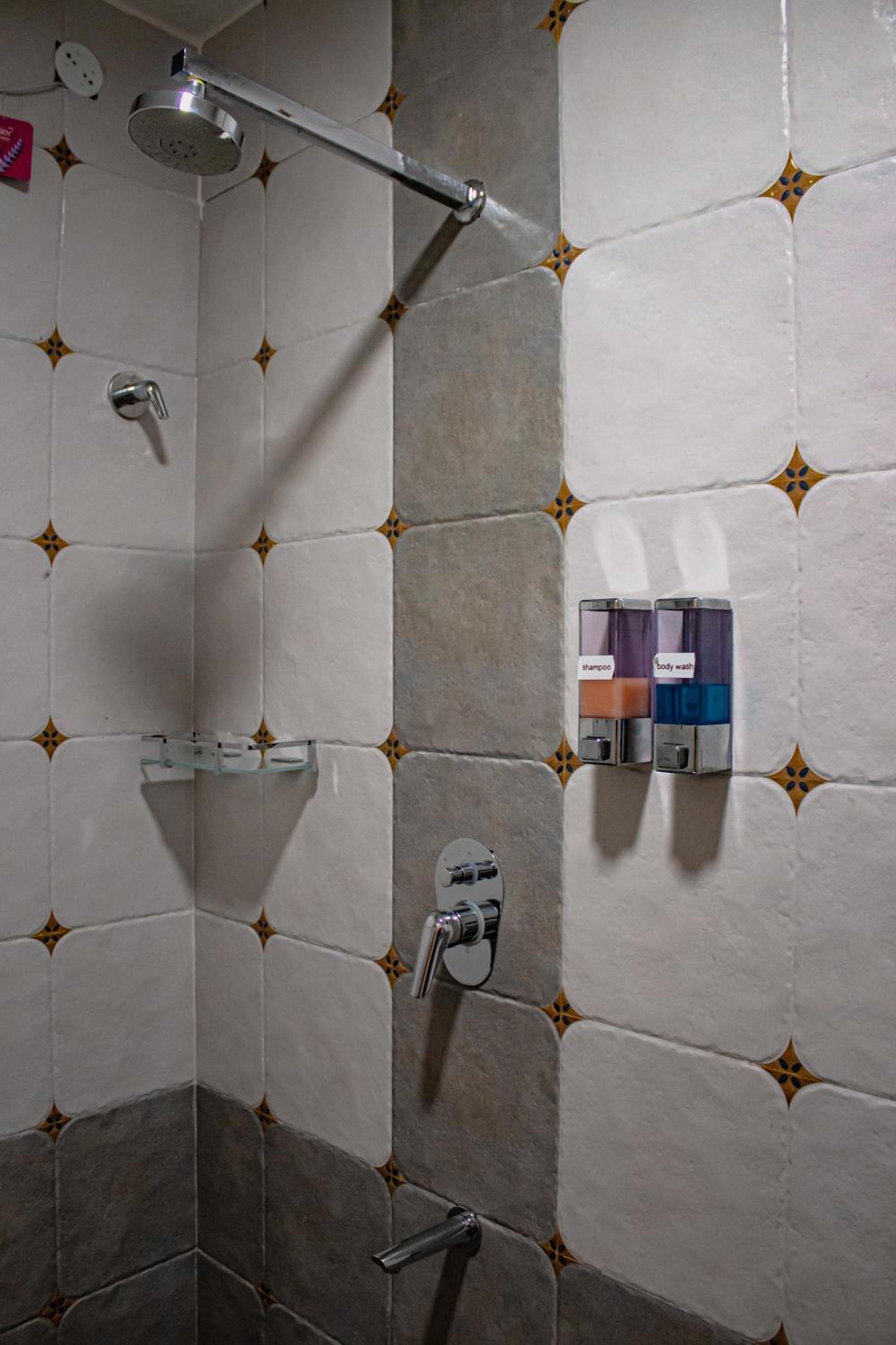 Family Suite - Photo 6