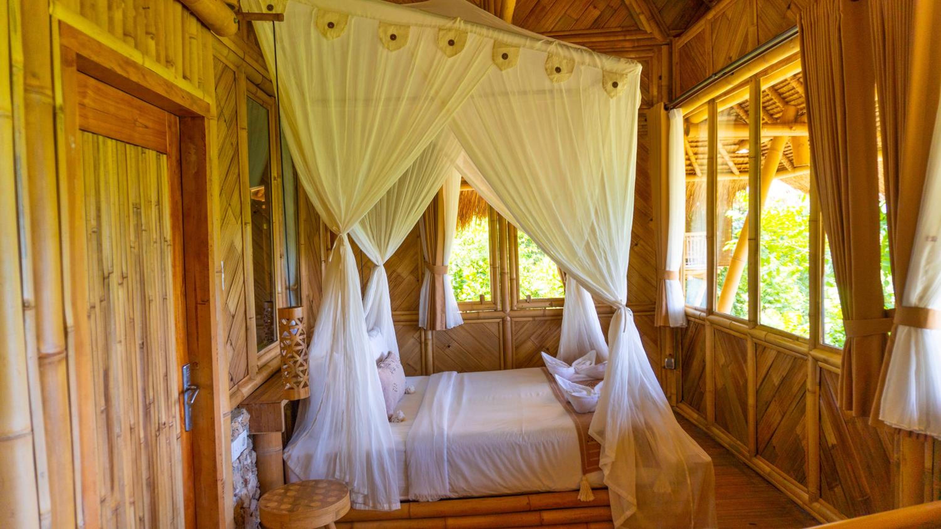 Deluxe Bungalow with Sea View with Free Return Airport Shuttle