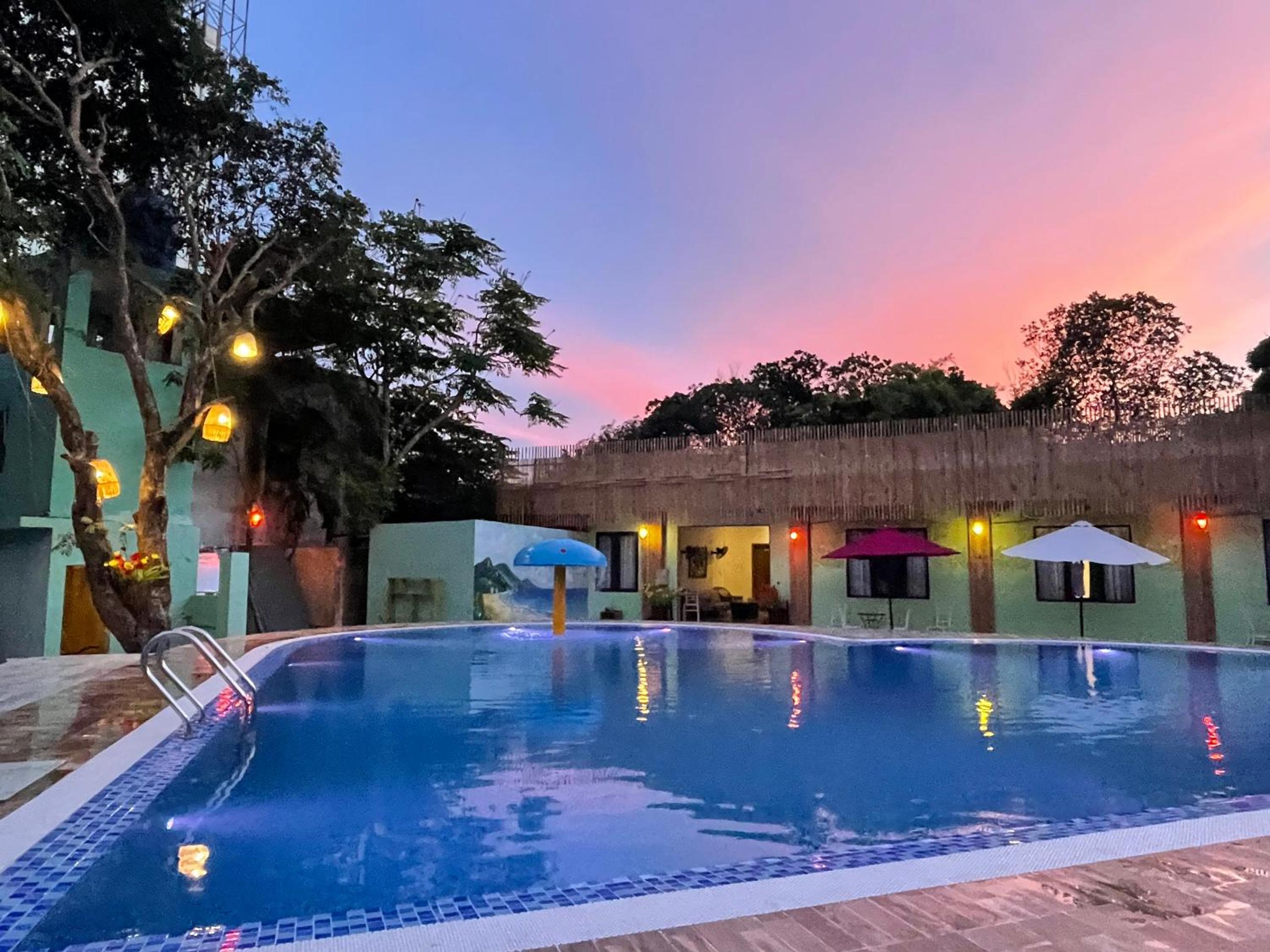 King Room with Pool View