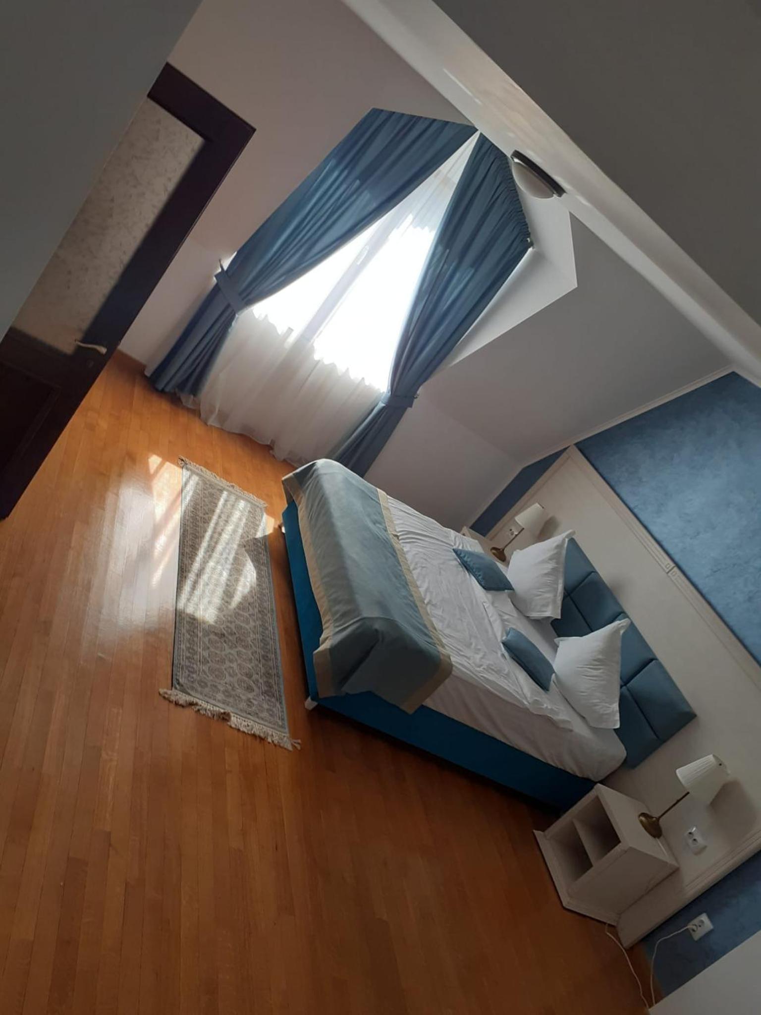 Deluxe Apartment - Photo 8