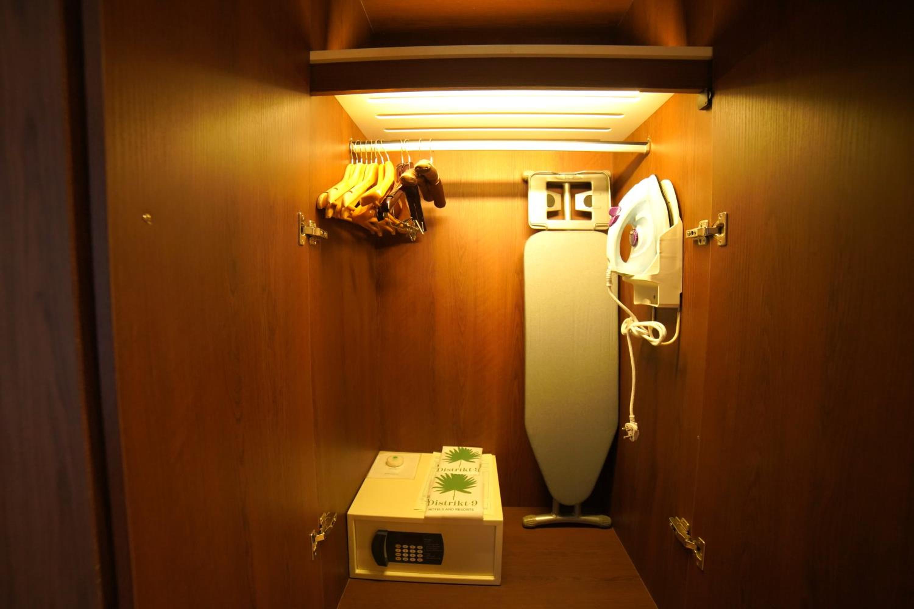  Premium Room - Photo 2