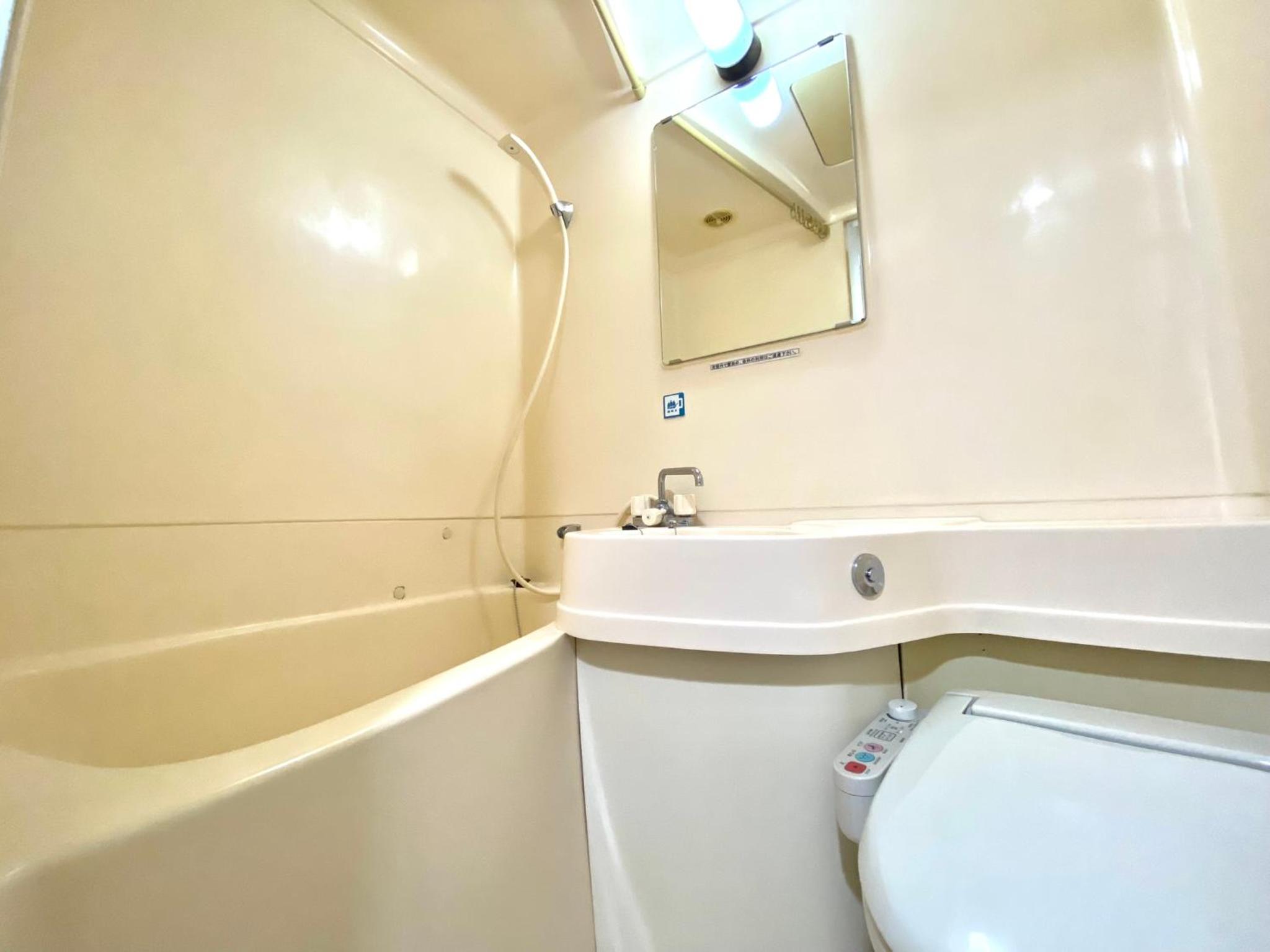 Single Room - Non-Smoking photo 3