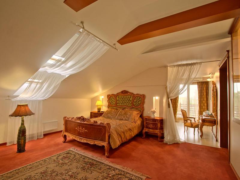 Penthouse Suite - Photo 7