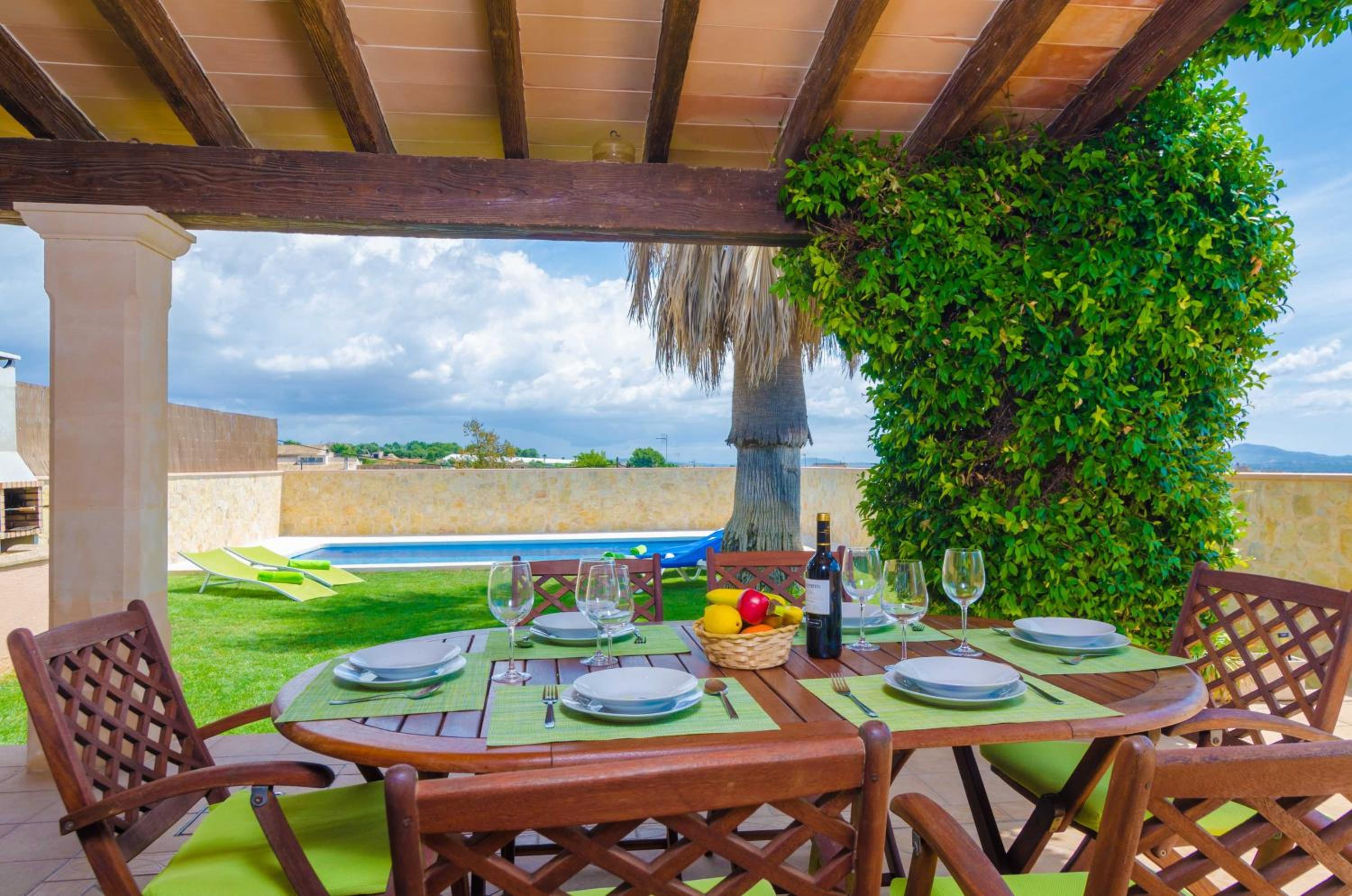 Three-Bedroom Villa photo 2