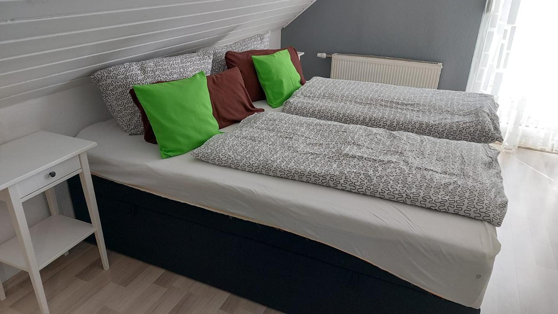 One-Bedroom Apartment photo 1