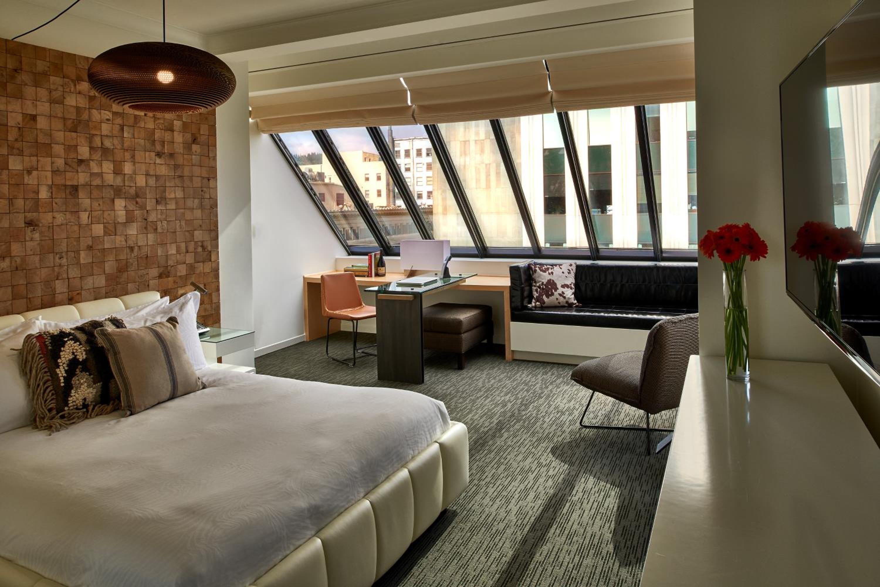 Premium Queen Room with Sky View - Photo 1