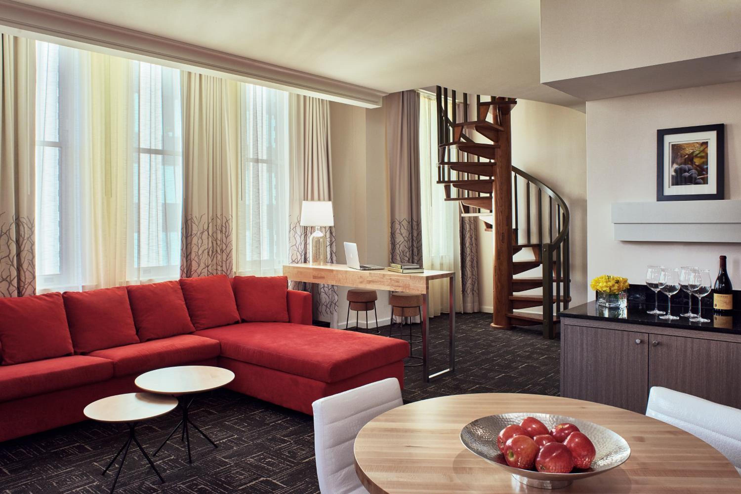 Room, 2 Queen Beds, City View