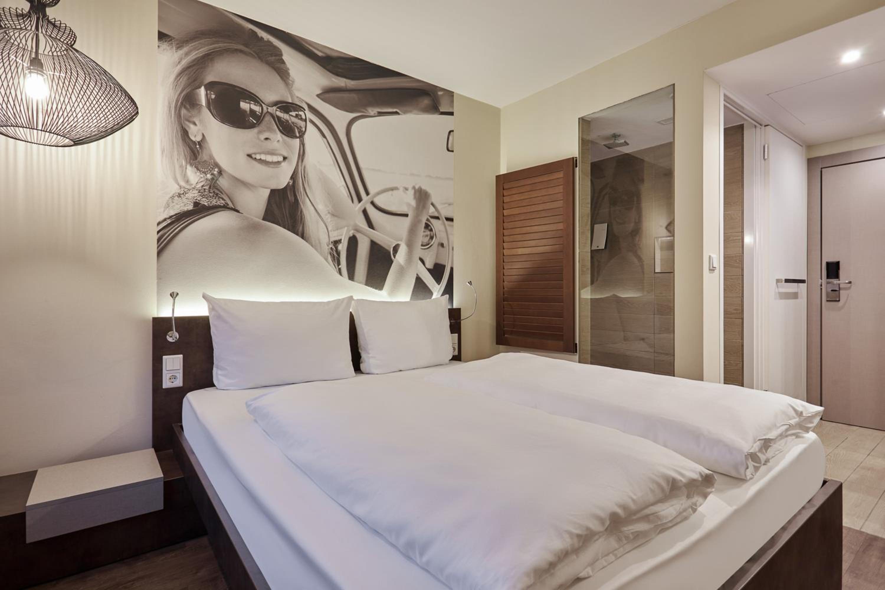 Single Room photo 3
