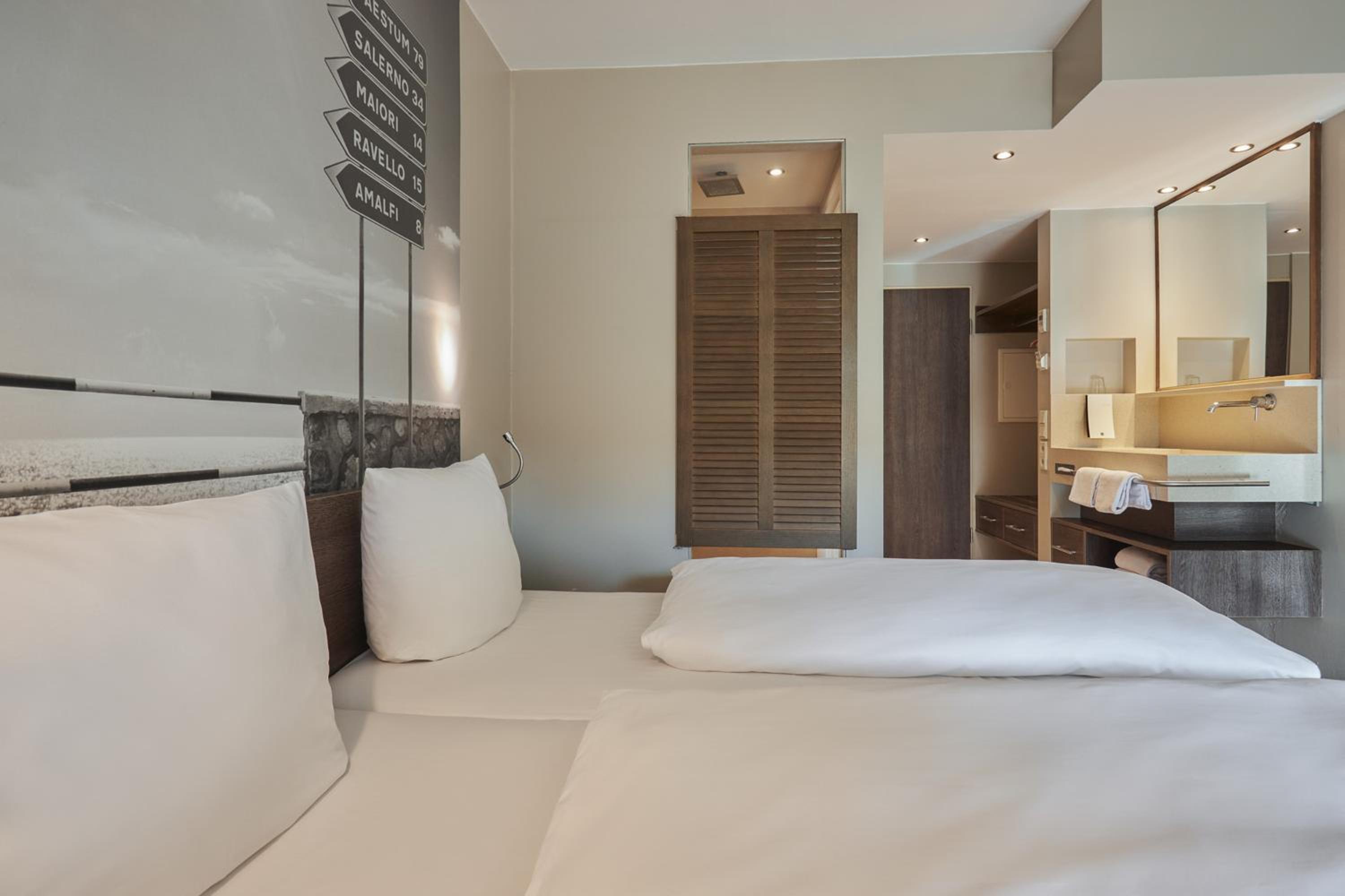 Business Single Room photo 3