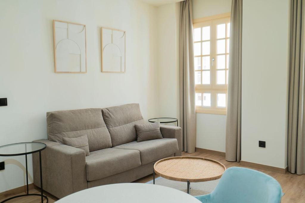 Estudio con sofá cama