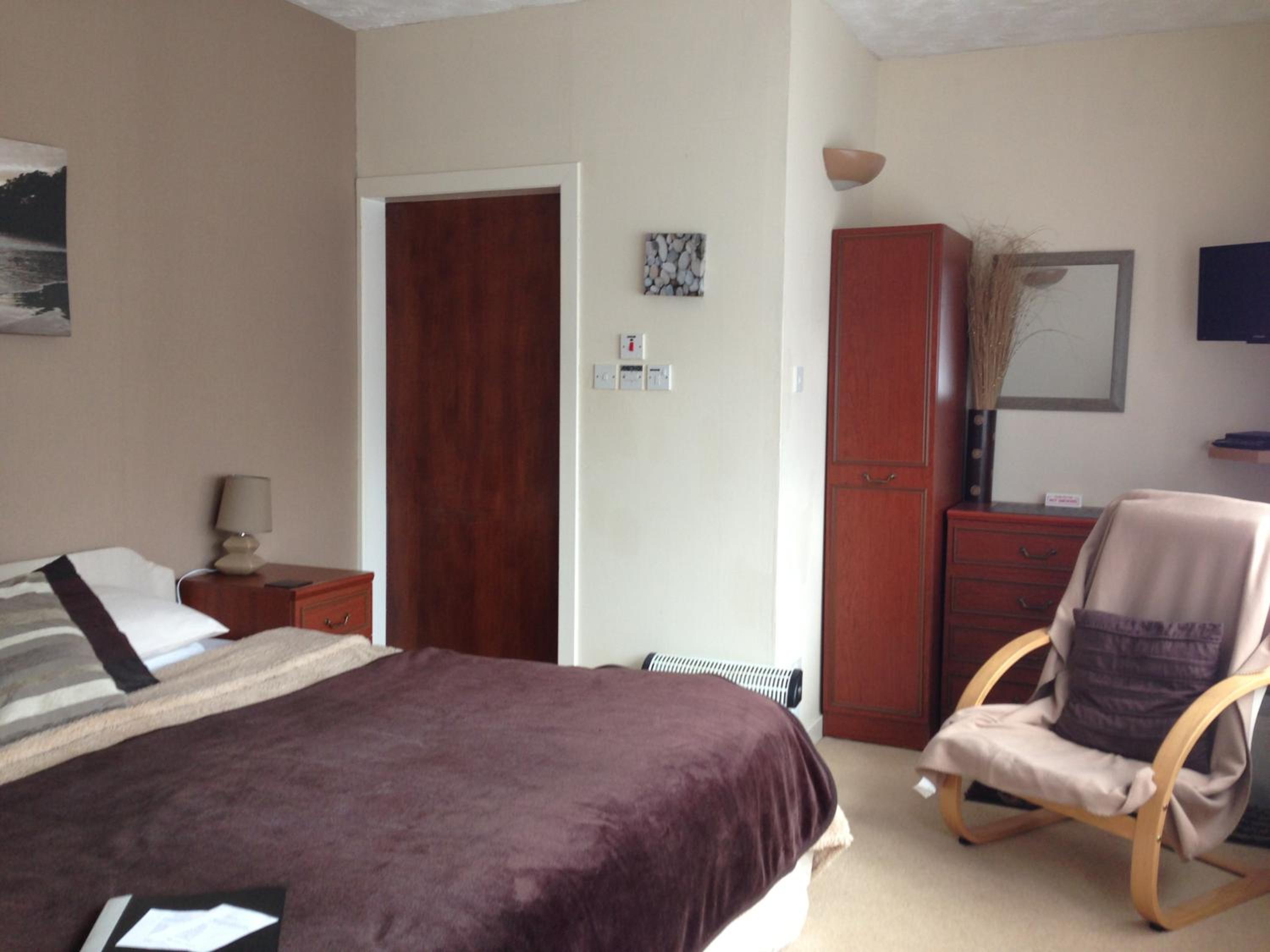 Double or Twin Room with Bathroom photo 1