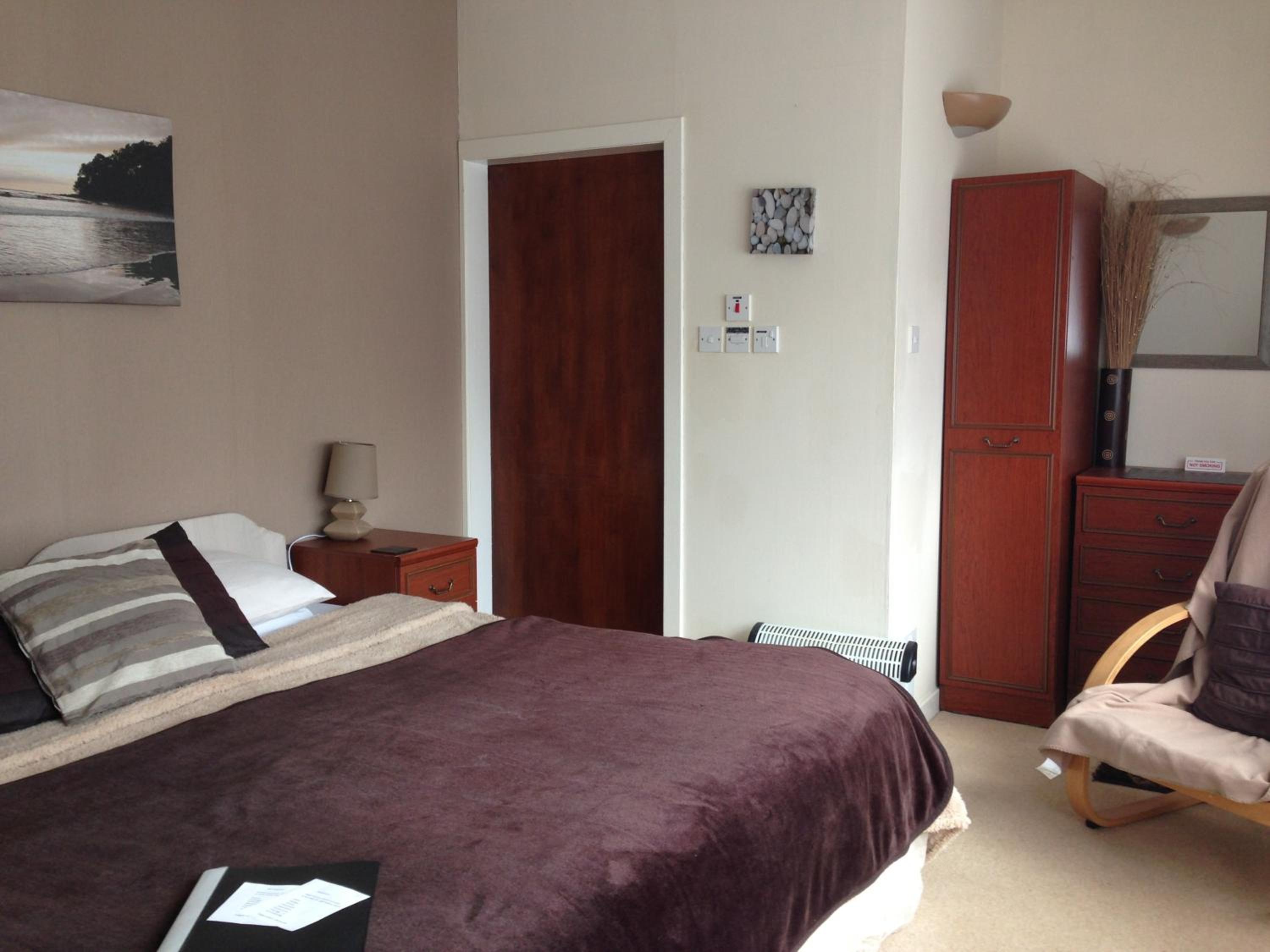 Double or Twin Room with Bathroom photo 2