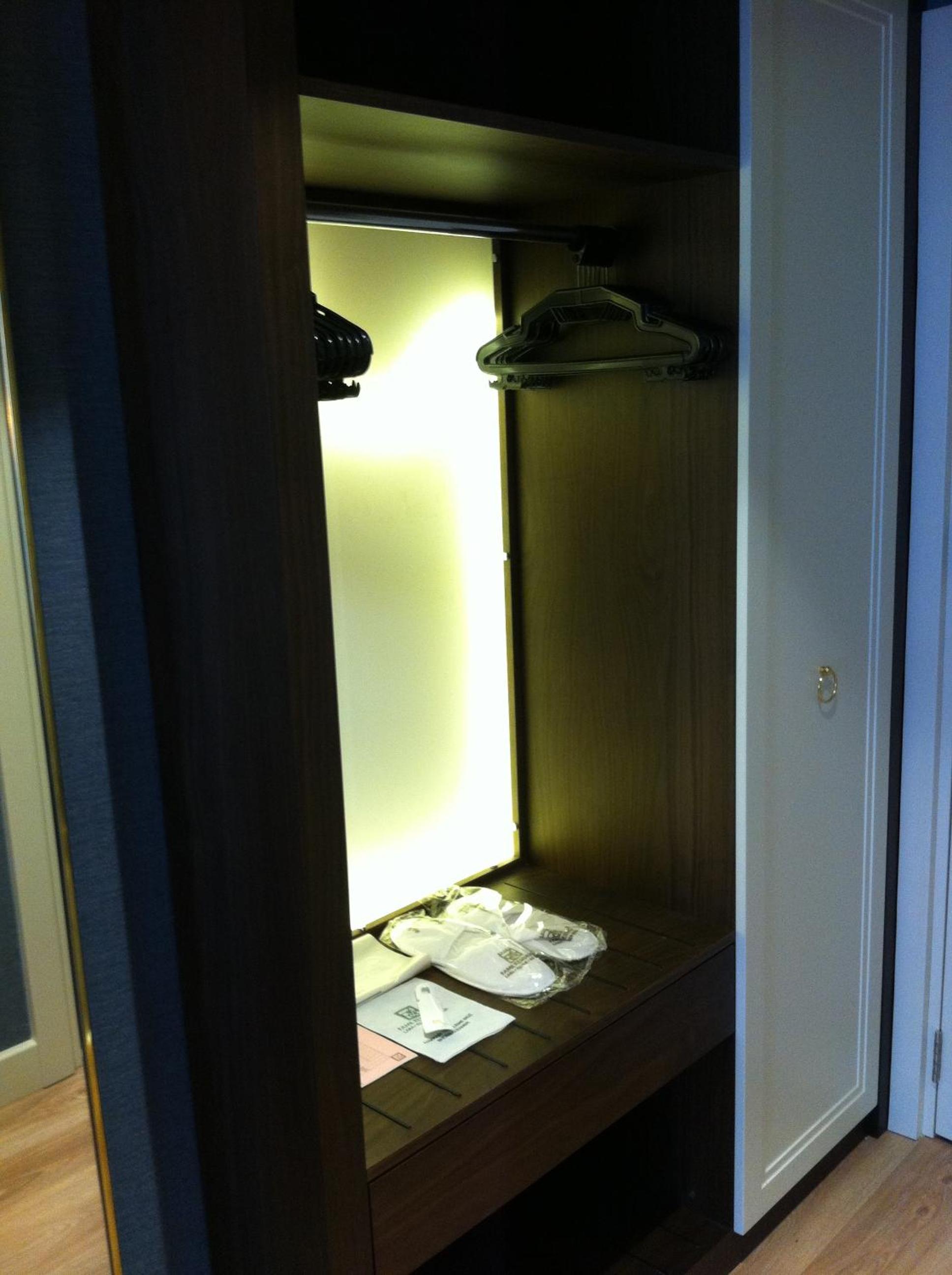 Standard Double Room with City View photo 2