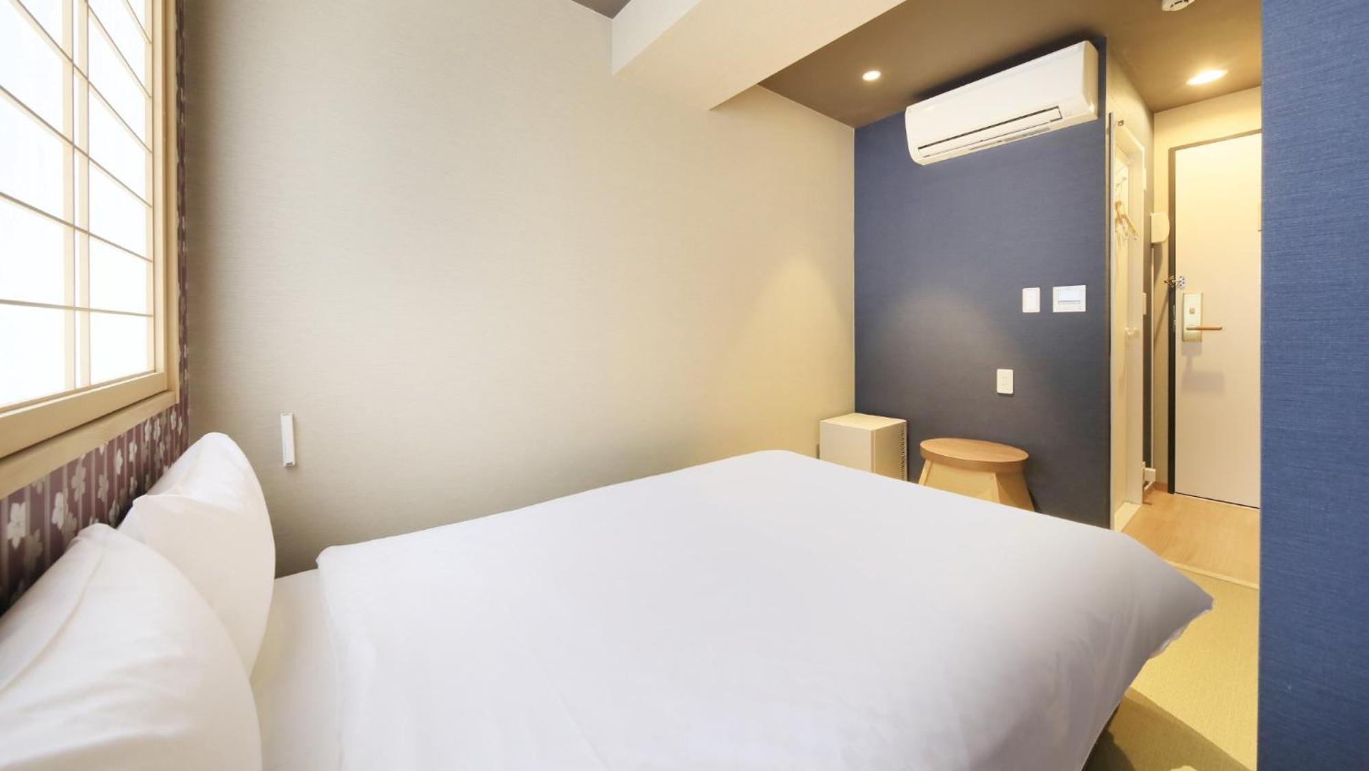 New Building Semi Double Room - Non-Smoking with Roadside View photo 3