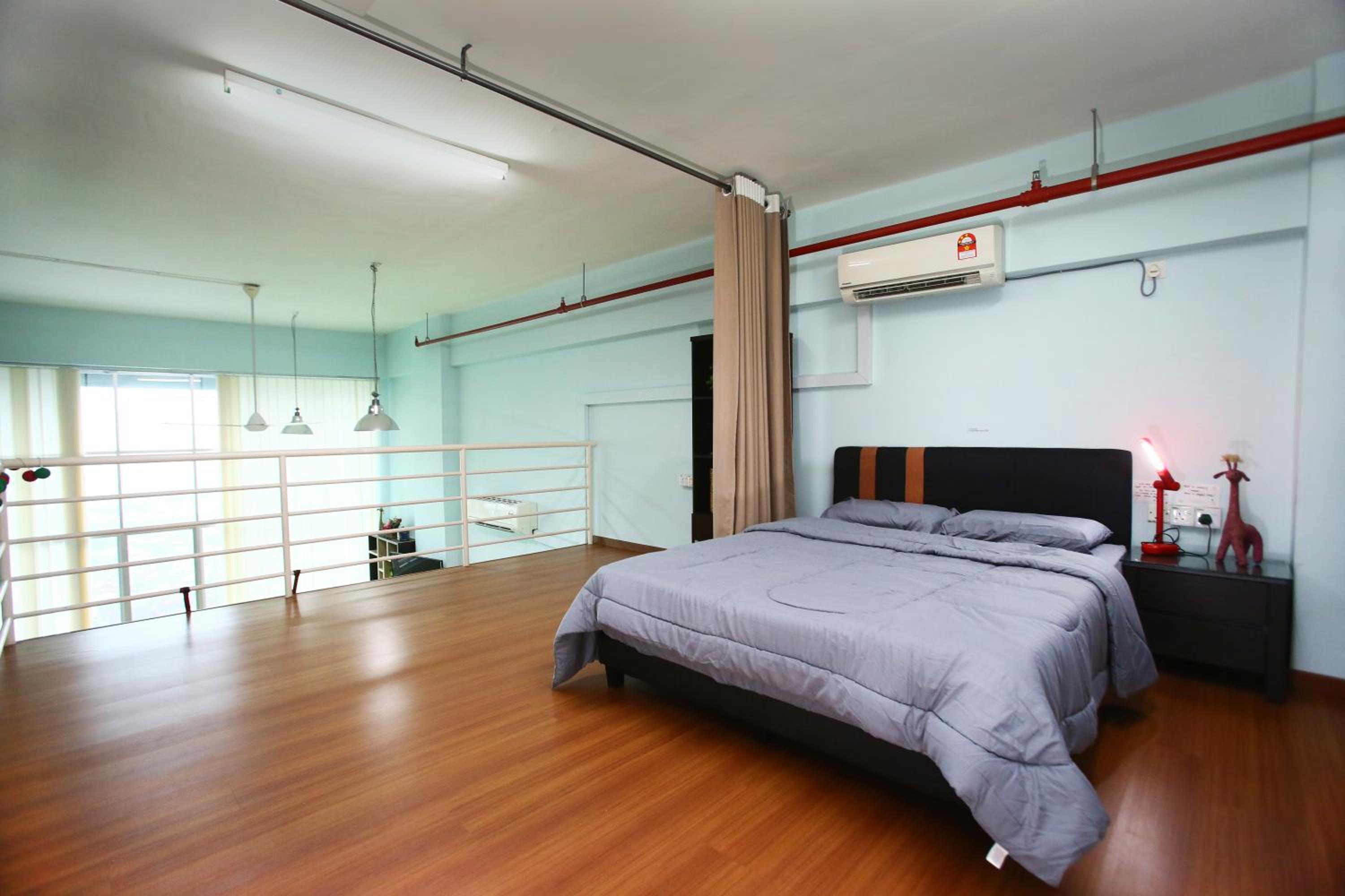 One-Bedroom Apartment photo 2