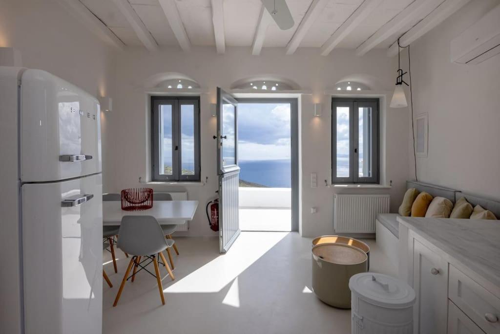 Two-Bedroom Apartment - City View