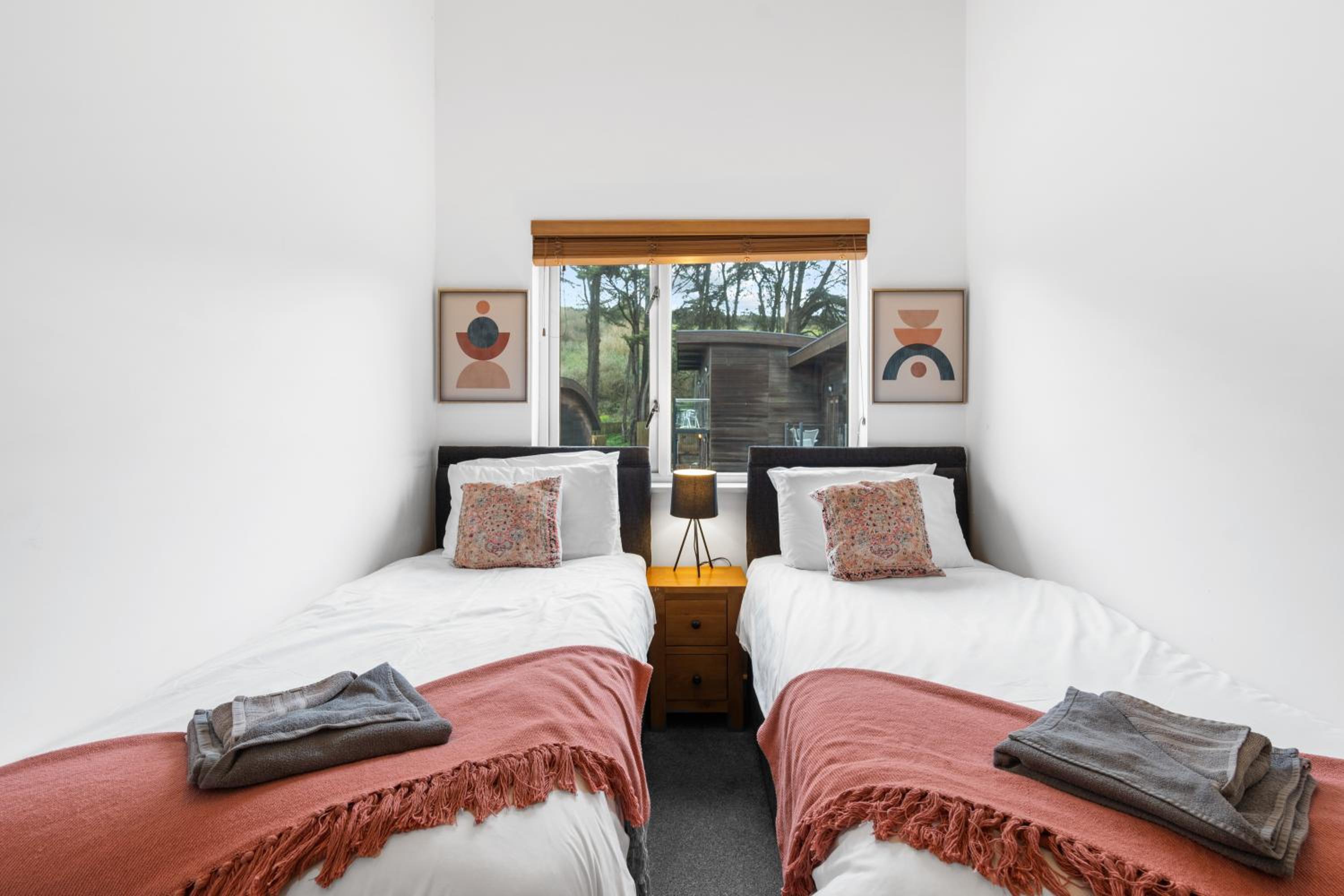 Two-Bedroom House photo 2