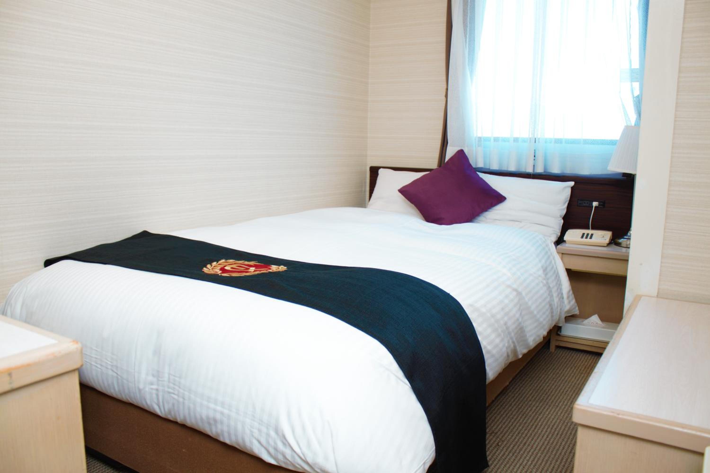 Double Room with Small Double Bed - Non-Smoking