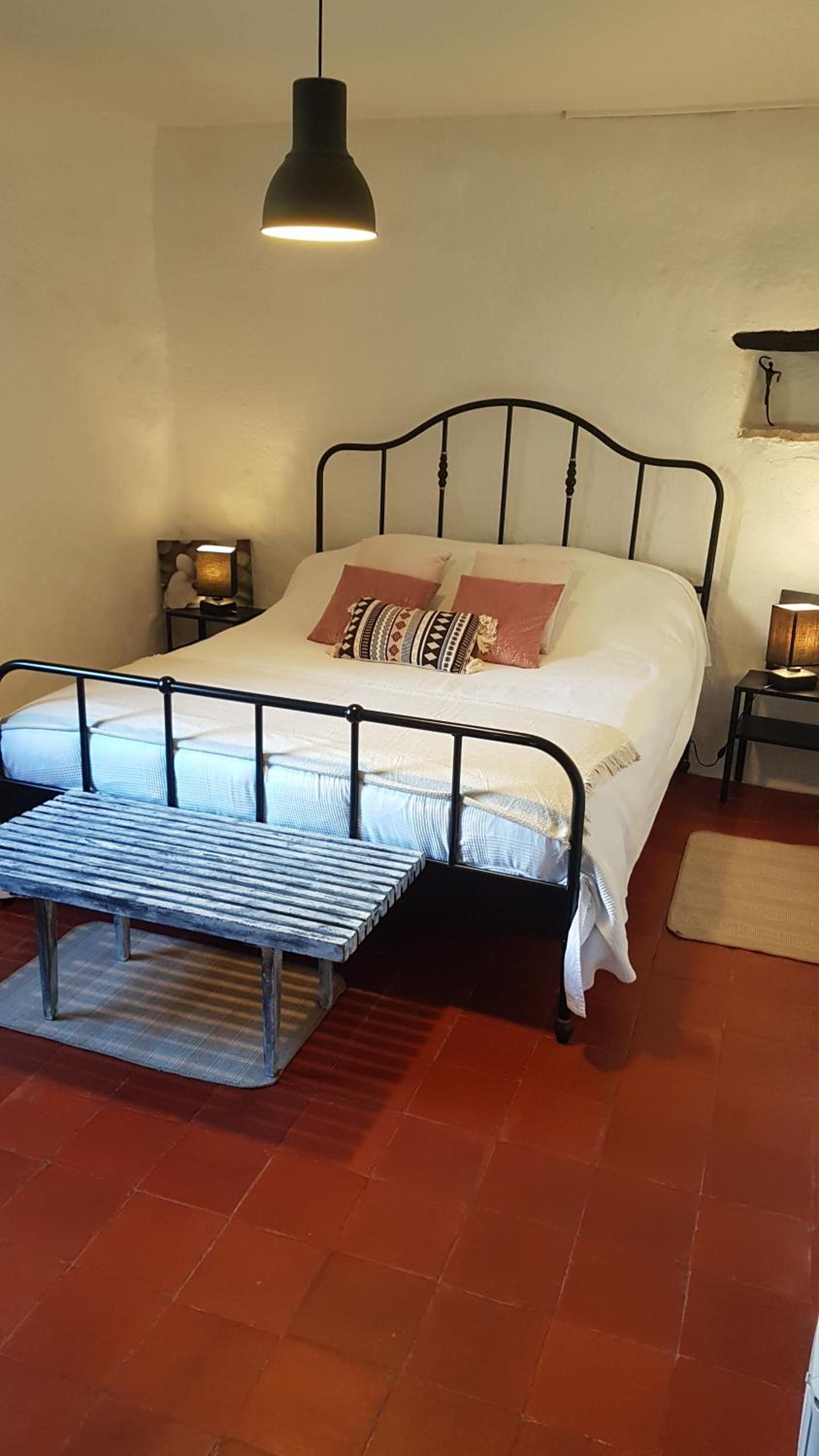 One-Bedroom Apartment - Photo 9