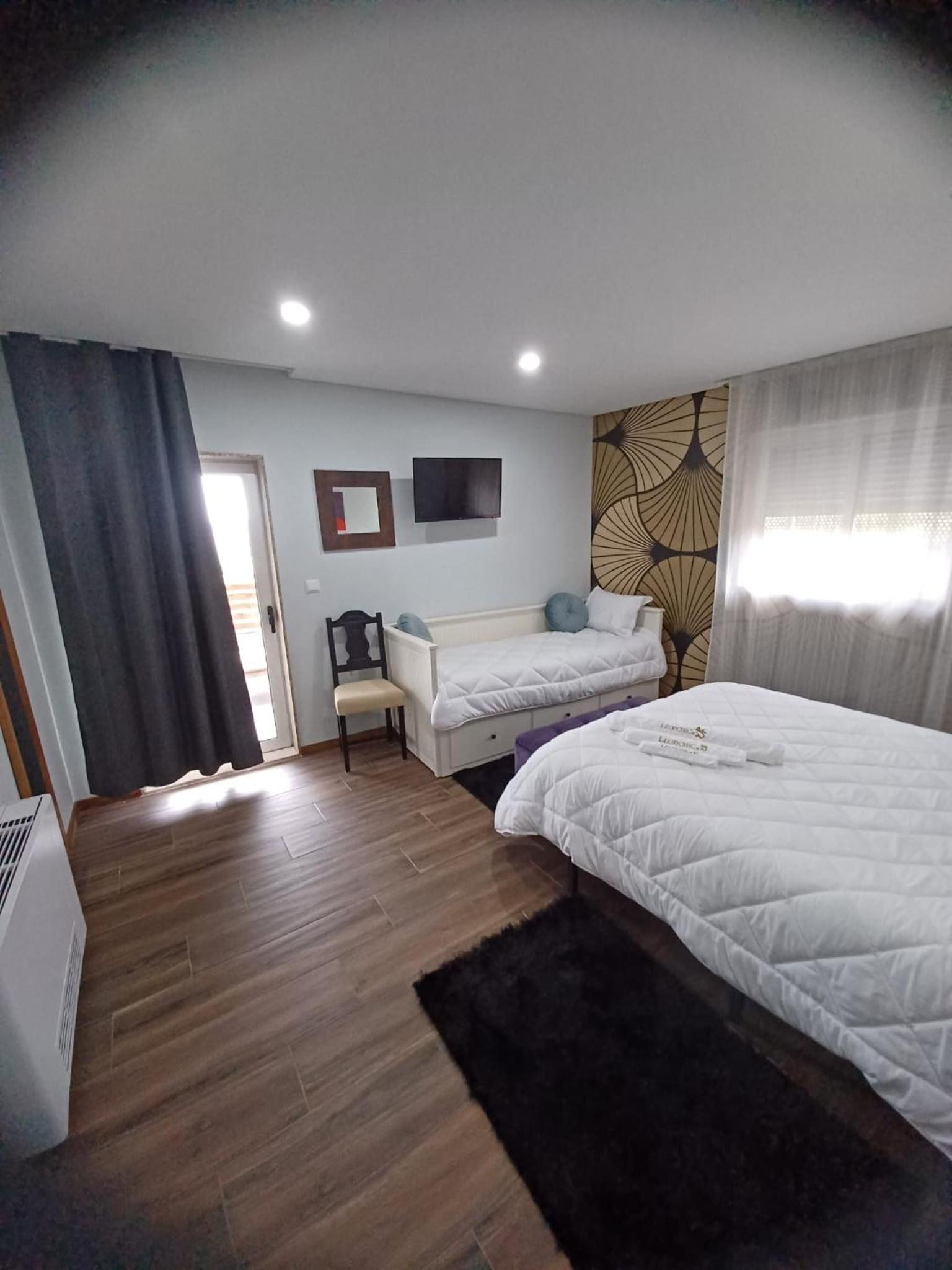 Suite with Mountain View - Photo 15
