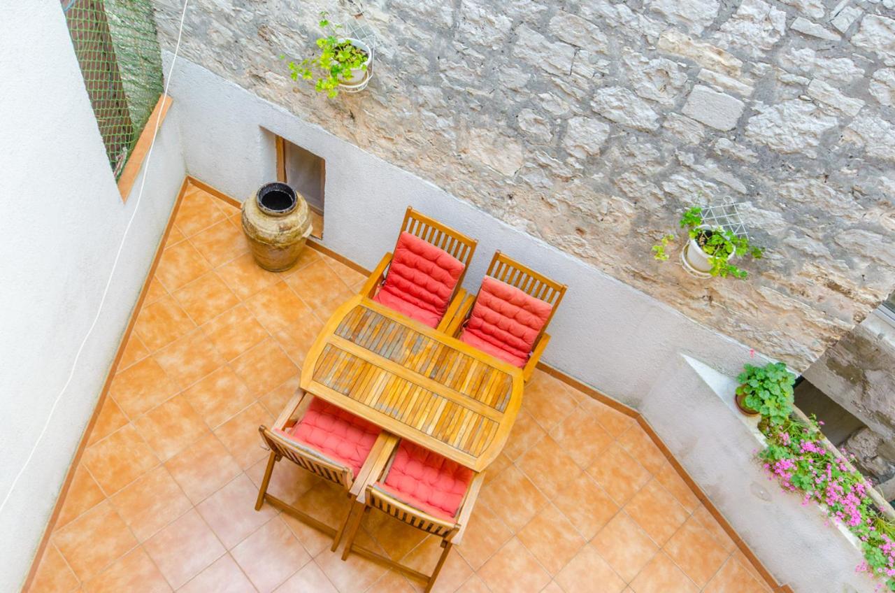 Studio with Terrace - Photo 12