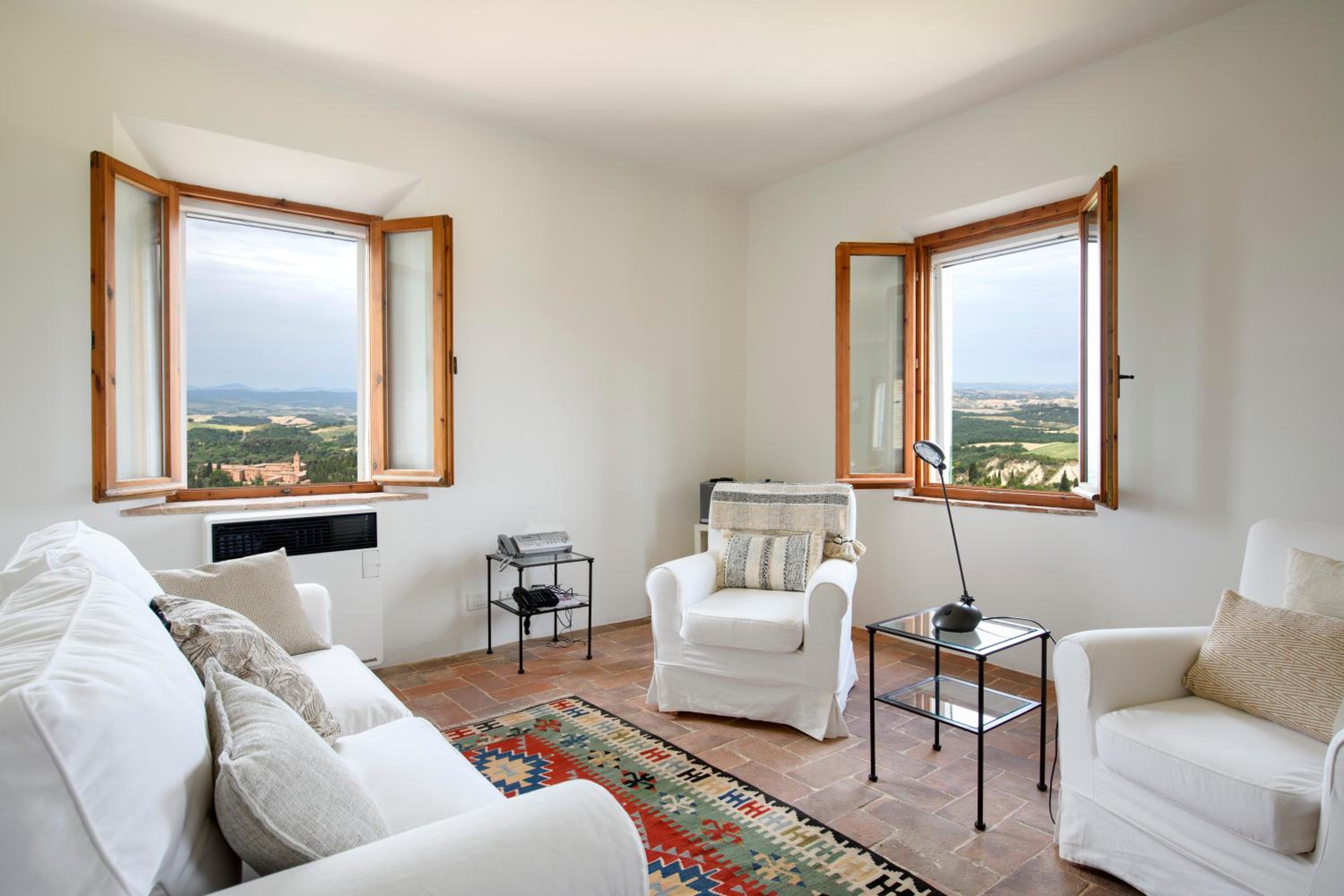 One-Bedroom Apartment - Photo 4