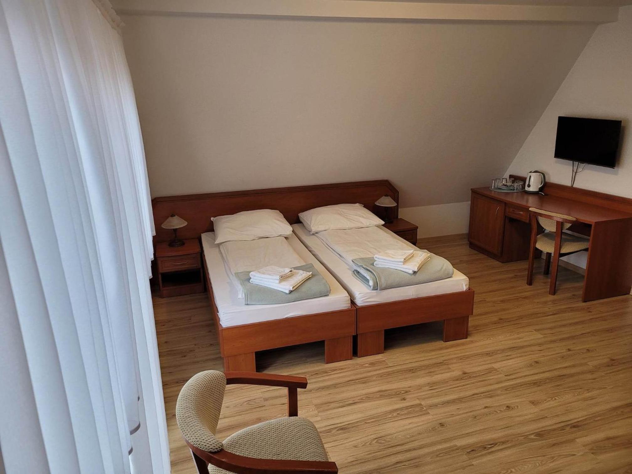 Quadruple Room with Balcony photo 2