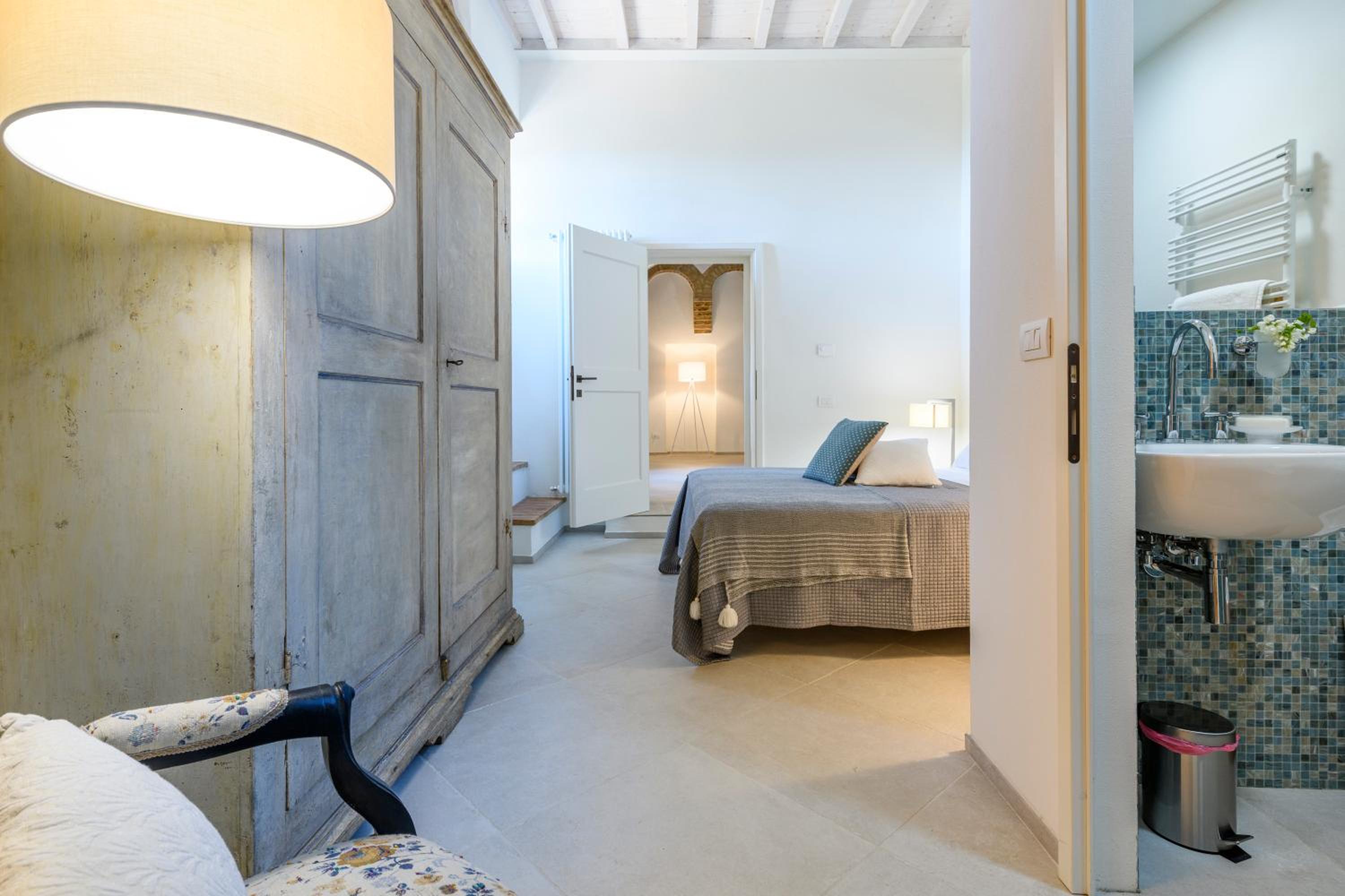 Two-Bedroom Apartment - Photo 8