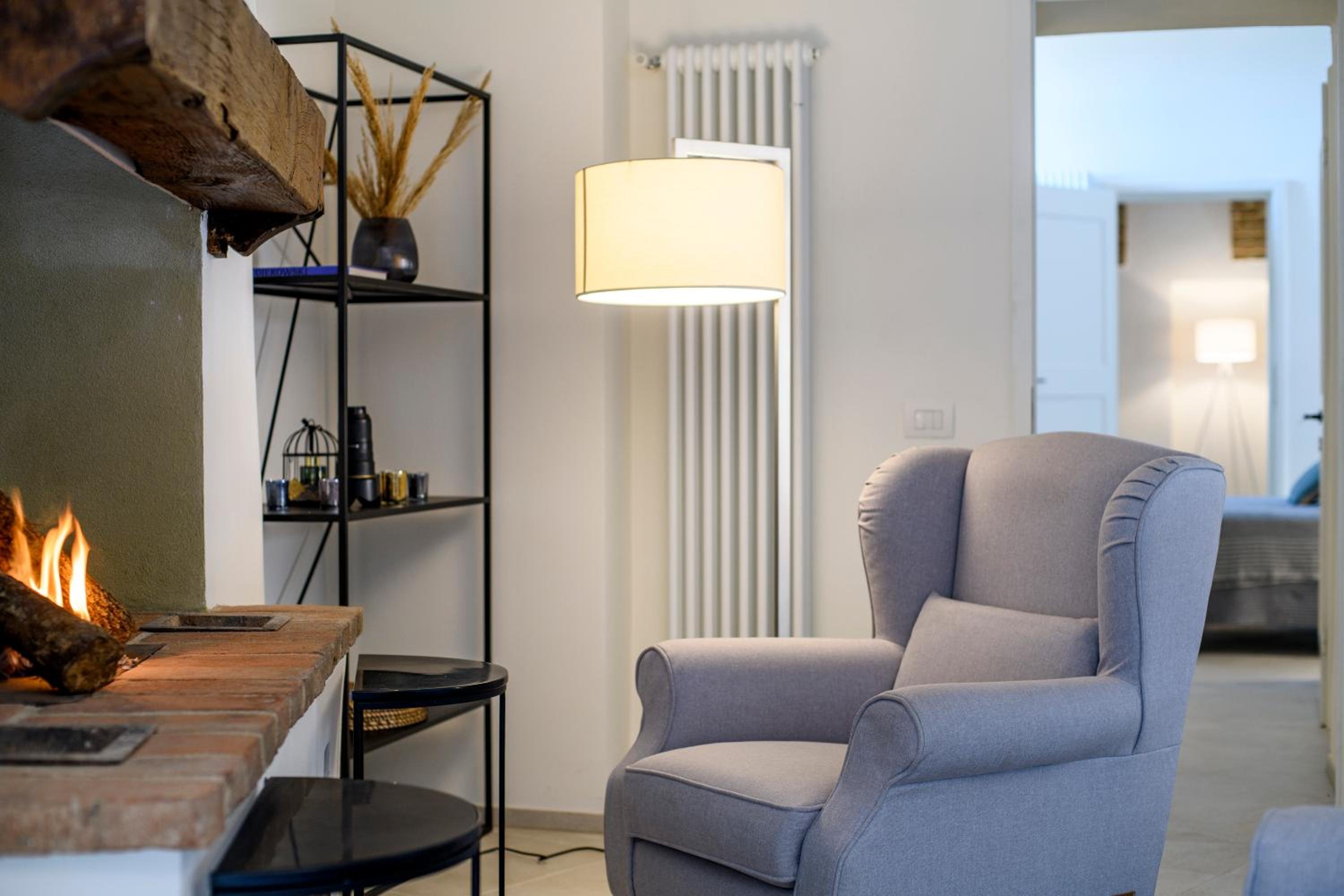 Two-Bedroom Apartment - Photo 3