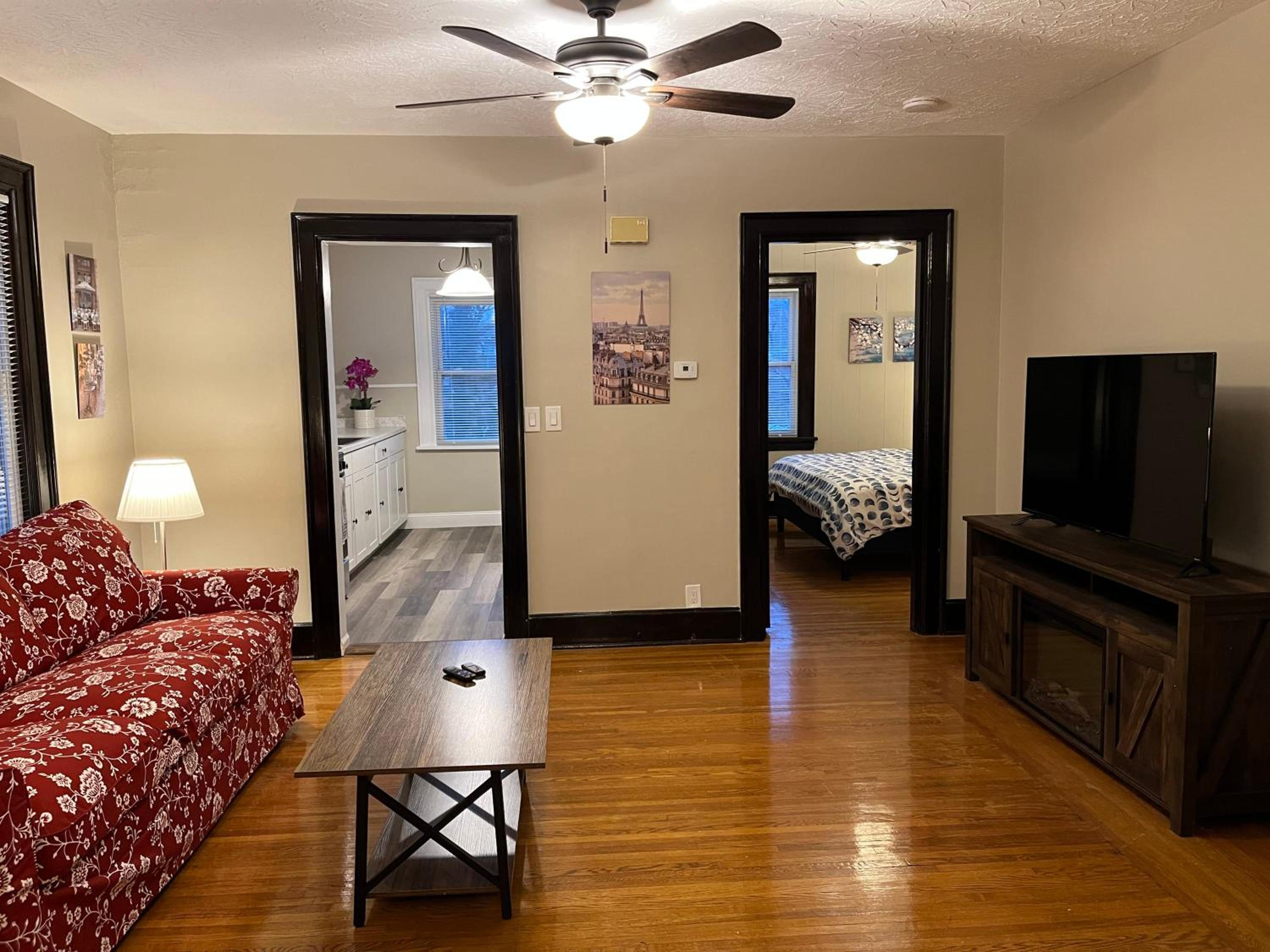 Apartment photo 1