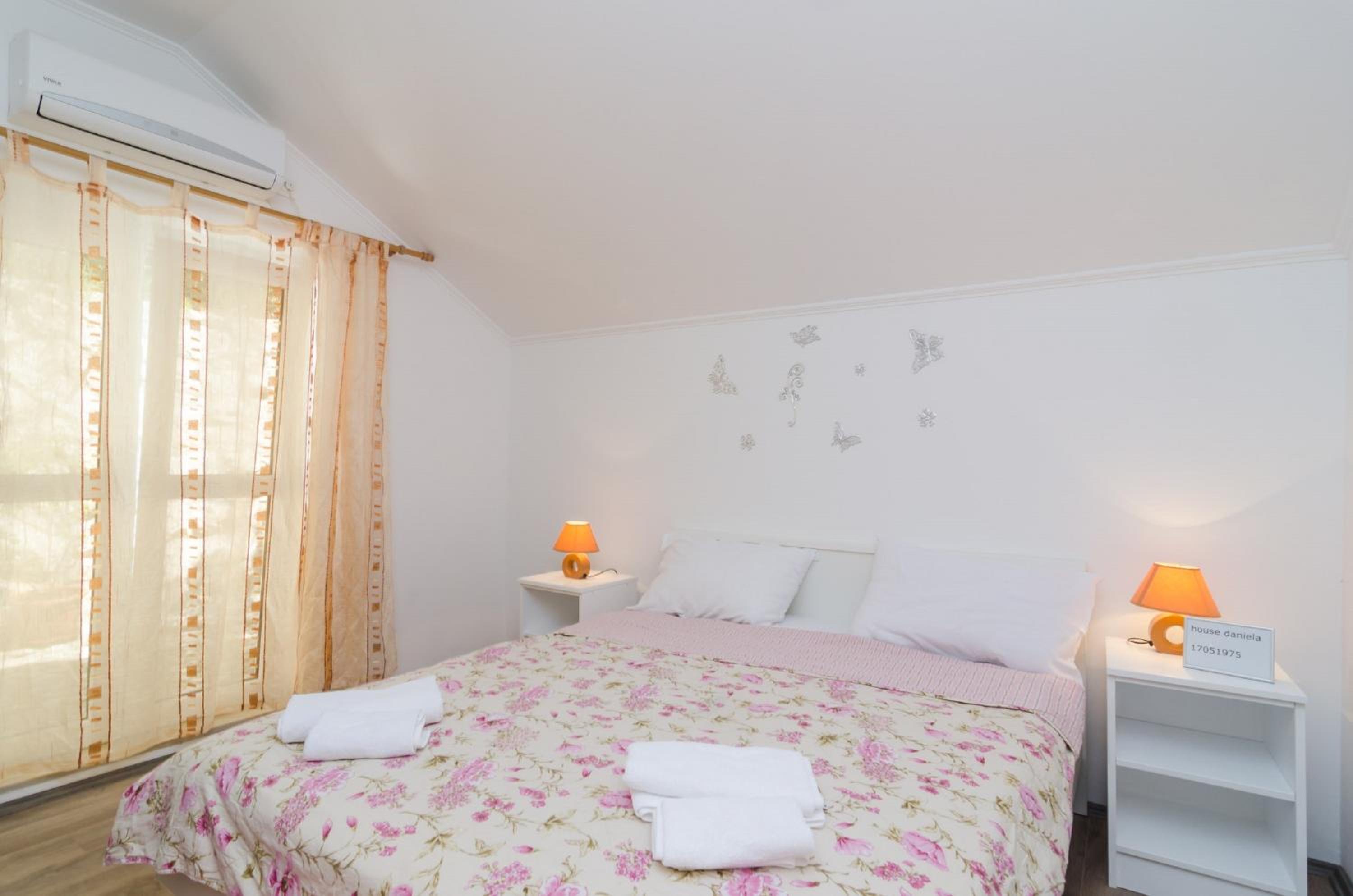 Double Room with Terrace and Sea View photo 1